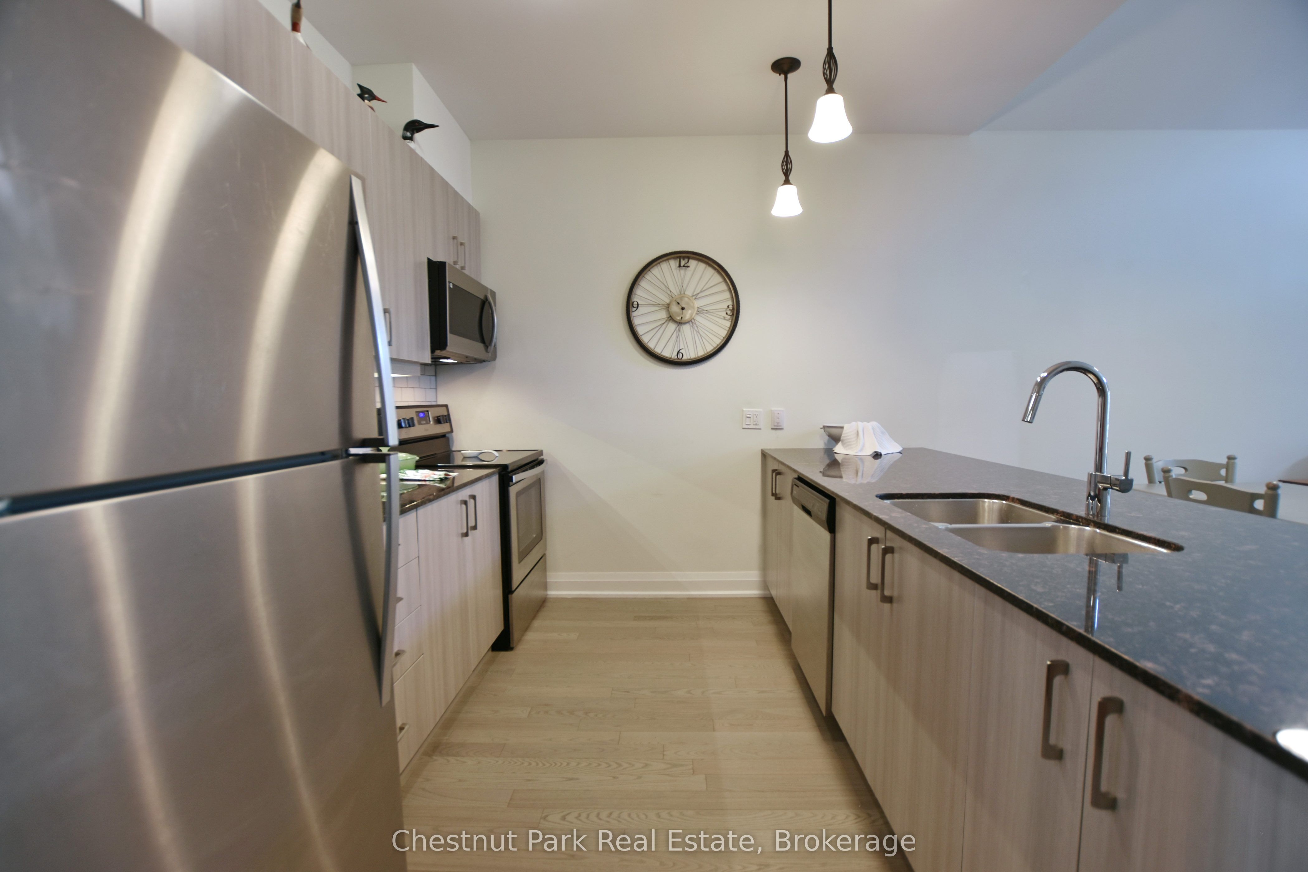 18 Sutton Lane Property Photo 7