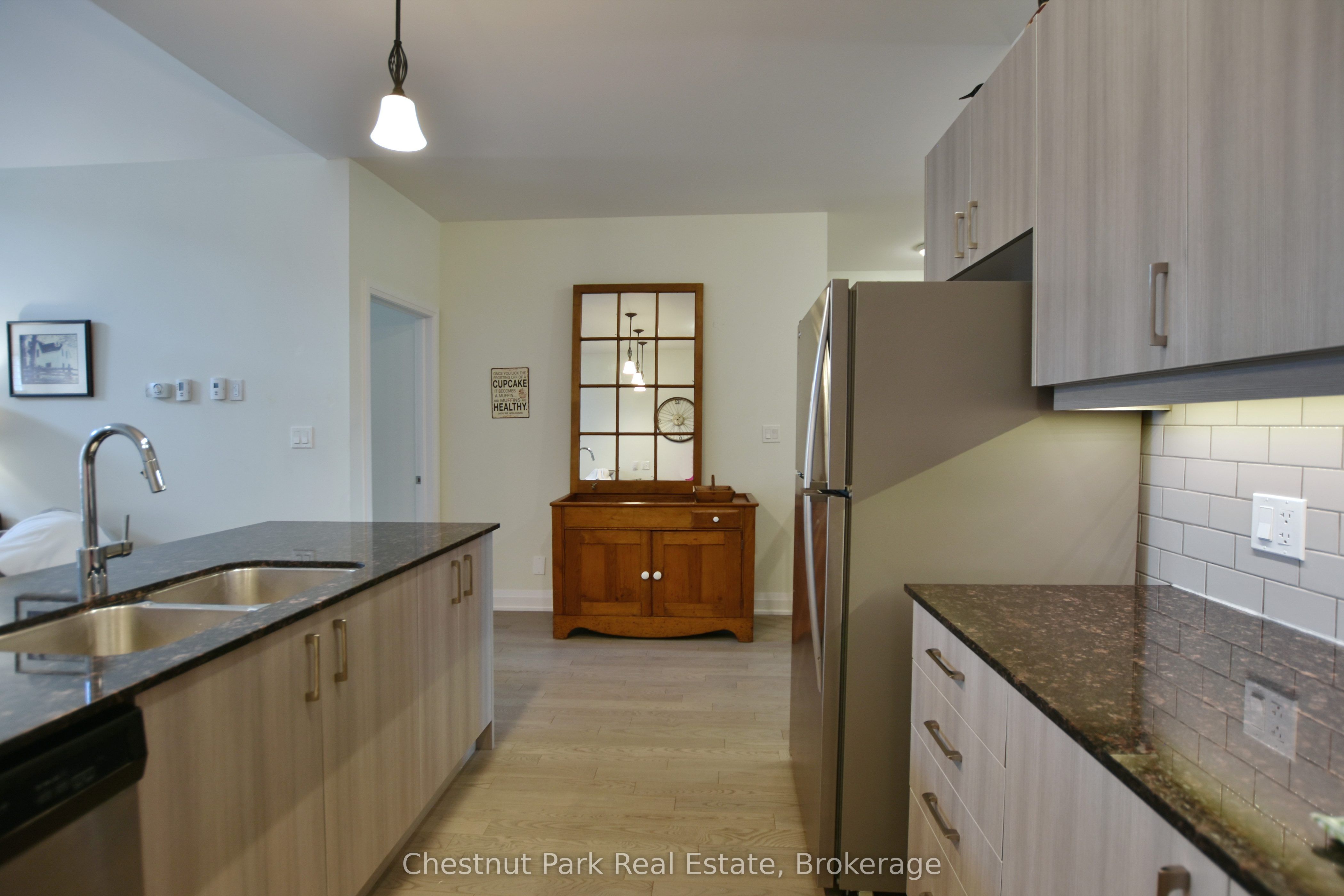 18 Sutton Lane Property Photo 8