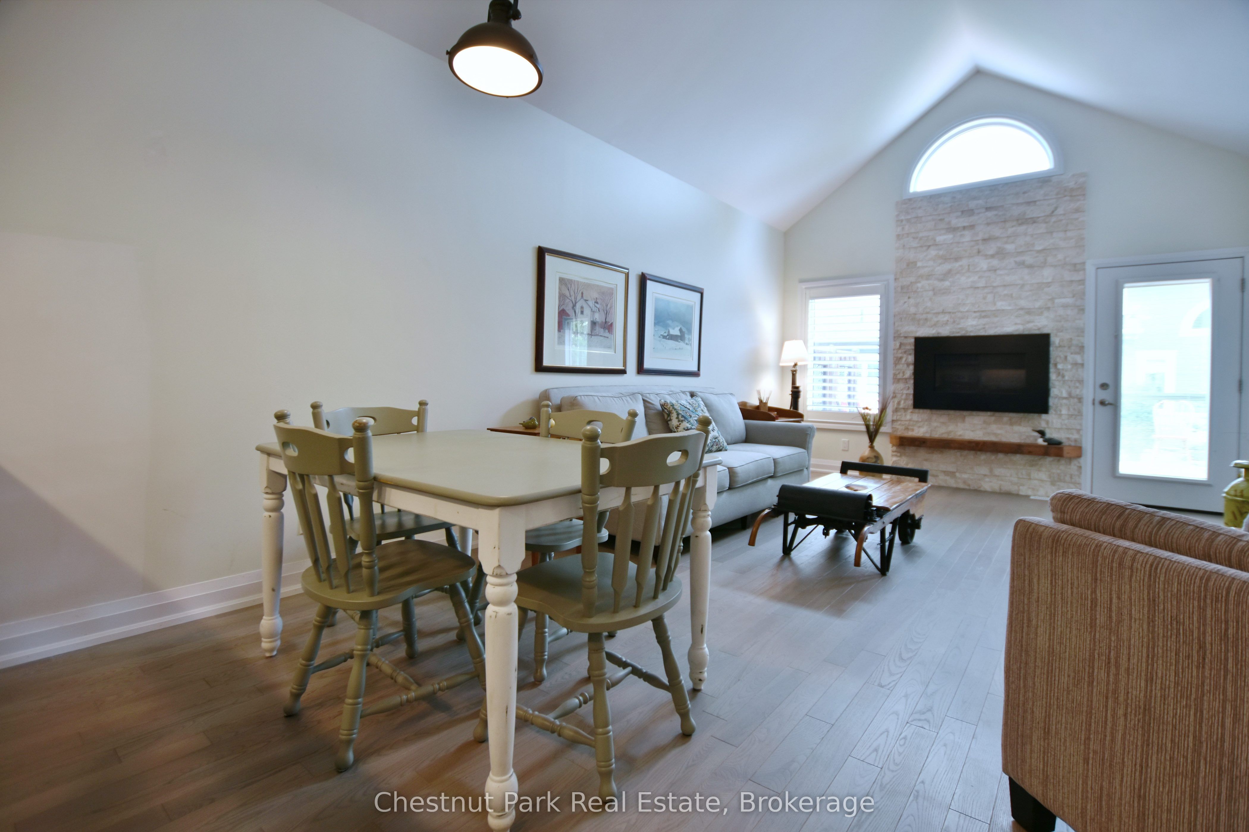 18 Sutton Lane Property Photo 9