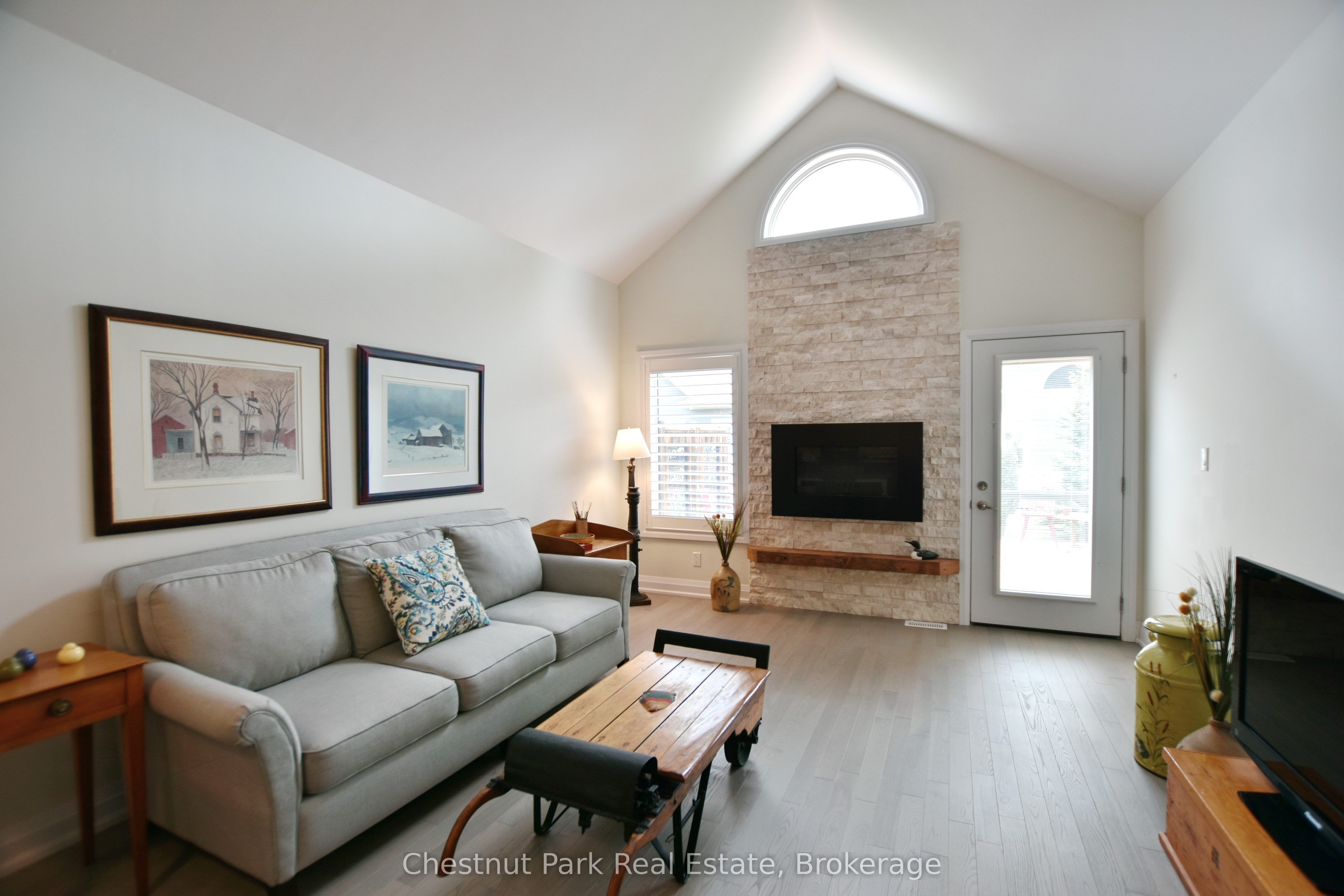 18 Sutton Lane Property Photo 11