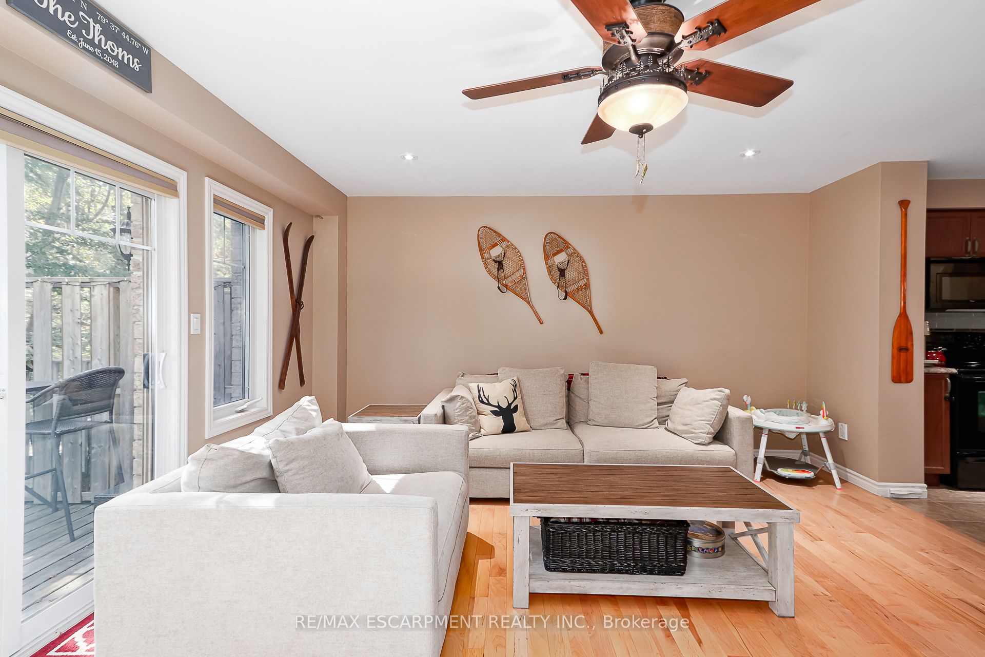 72 Silver Glen Boulevard Property Photo 11