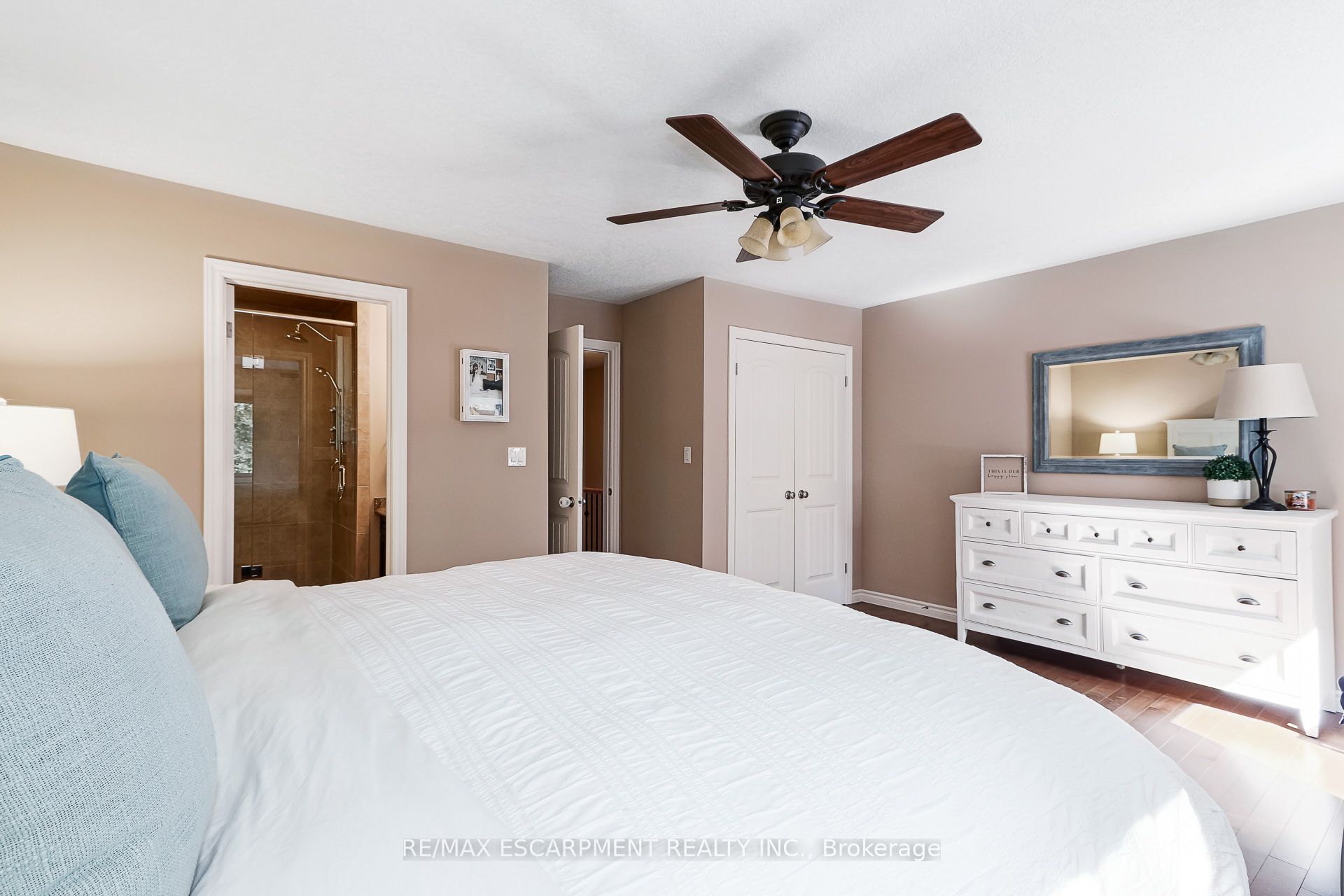72 Silver Glen Boulevard Property Photo 20