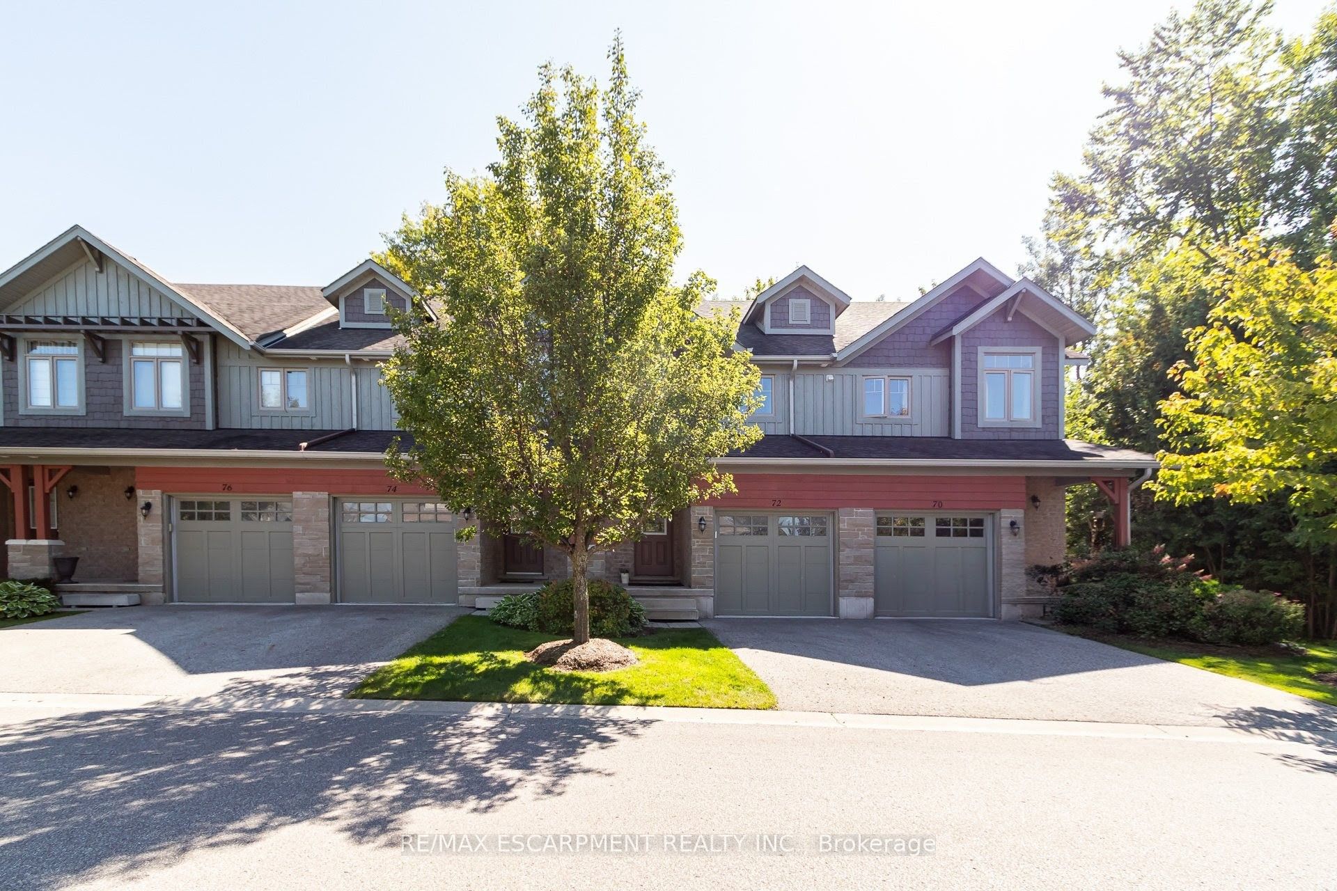 72 Silver Glen Boulevard Property Photo 41