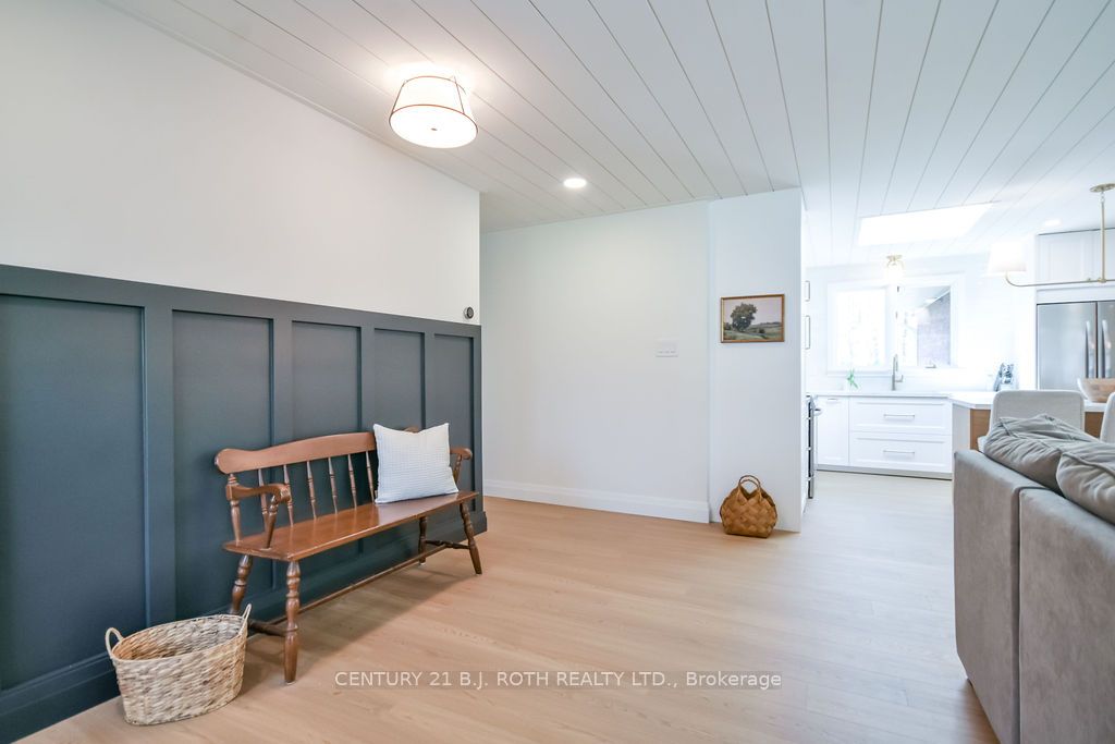 1078 Sunnidale Road Property Photo 3