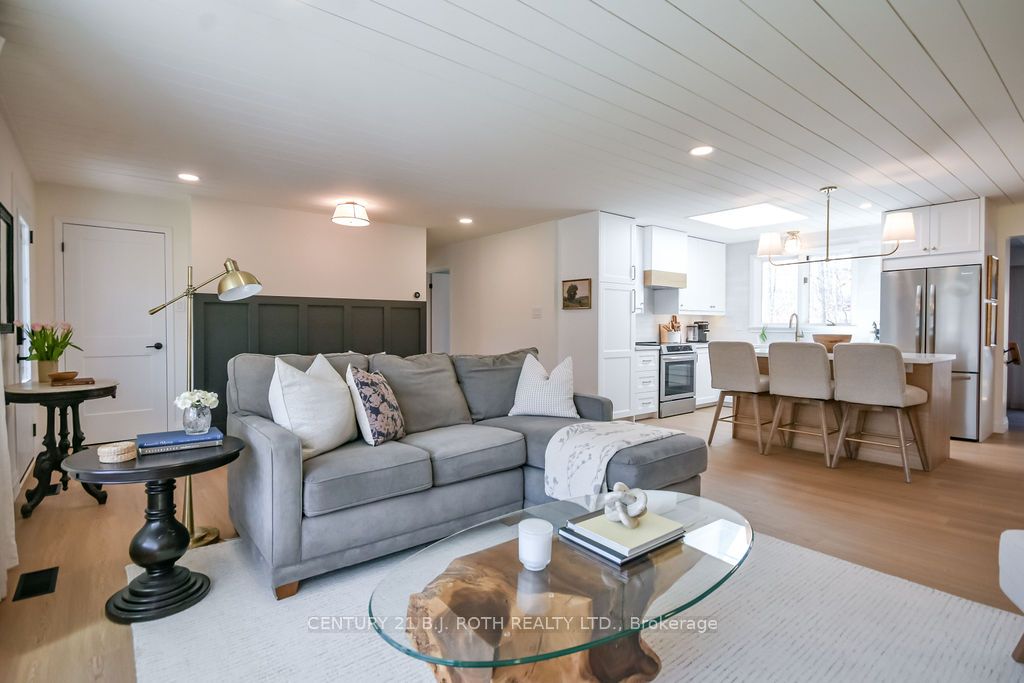 1078 Sunnidale Road Property Photo 4