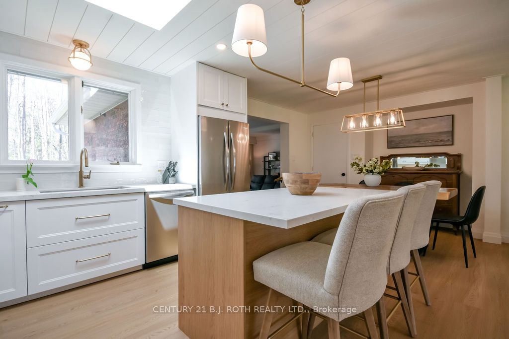 1078 Sunnidale Road Property Photo 12