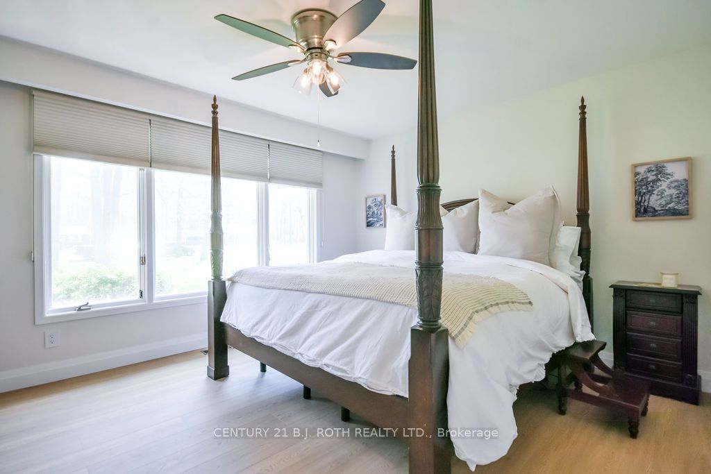 1078 Sunnidale Road Property Photo 15