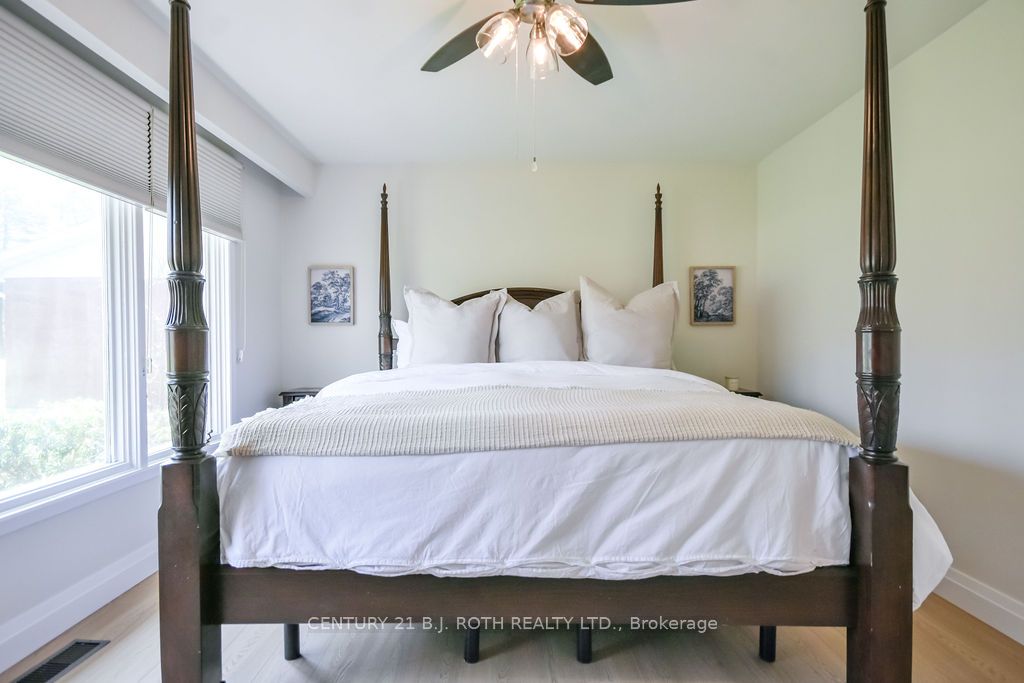 1078 Sunnidale Road Property Photo 16