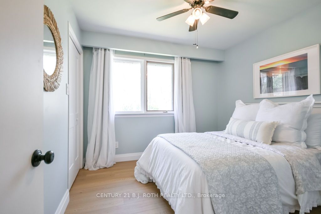1078 Sunnidale Road Property Photo 20