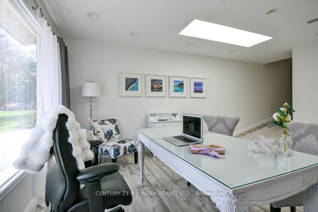 1078 Sunnidale Road Property Photo 29