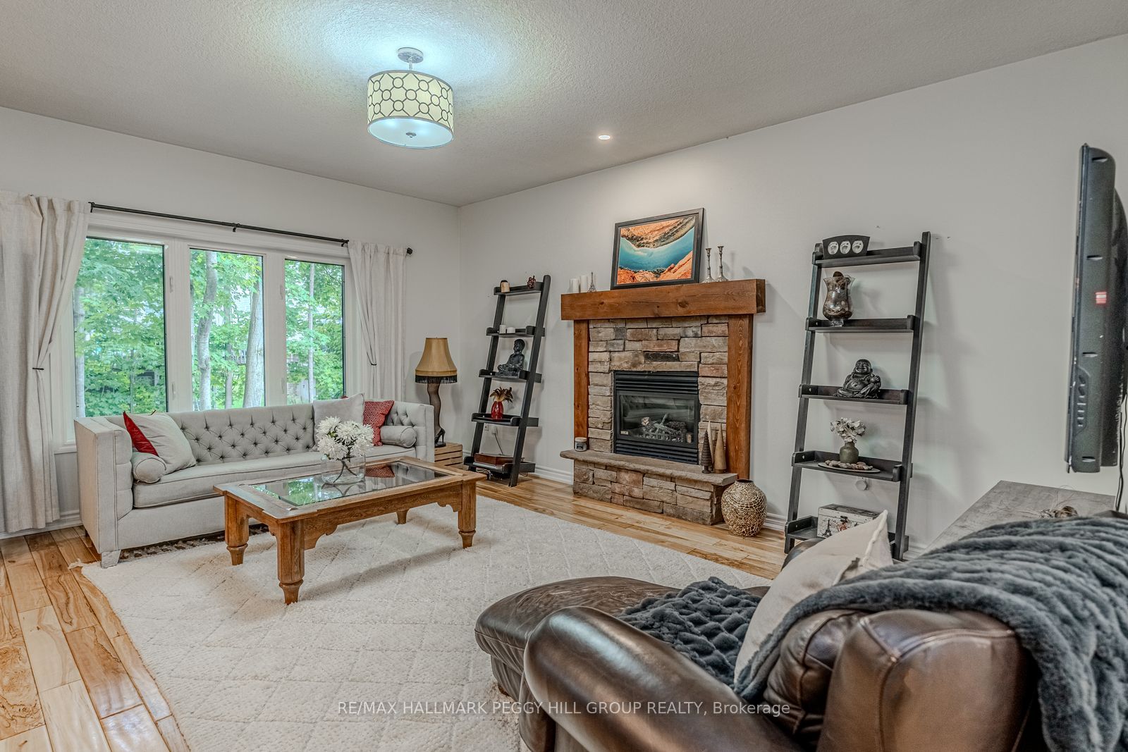 11 Oakmont Avenue Property Photo 4