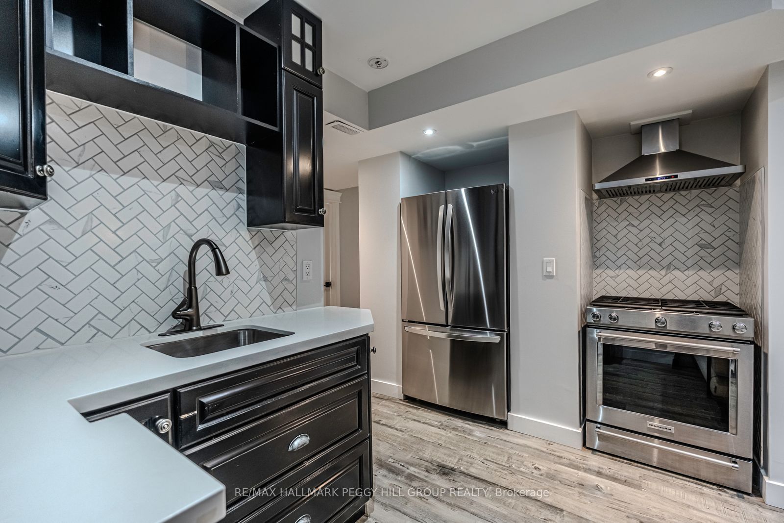11 Oakmont Avenue Property Photo 15