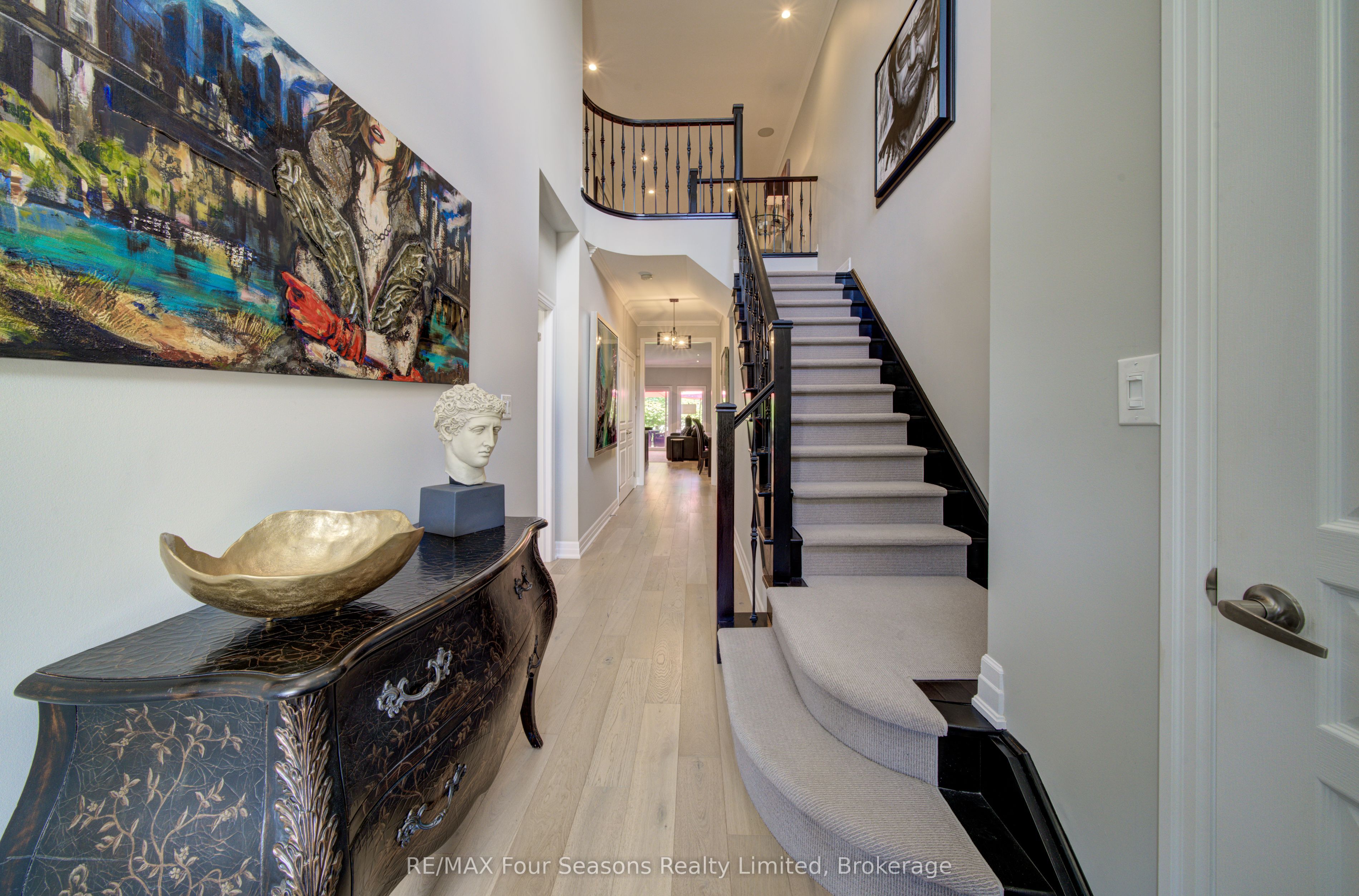 17 Collship Lane Property Photo 8