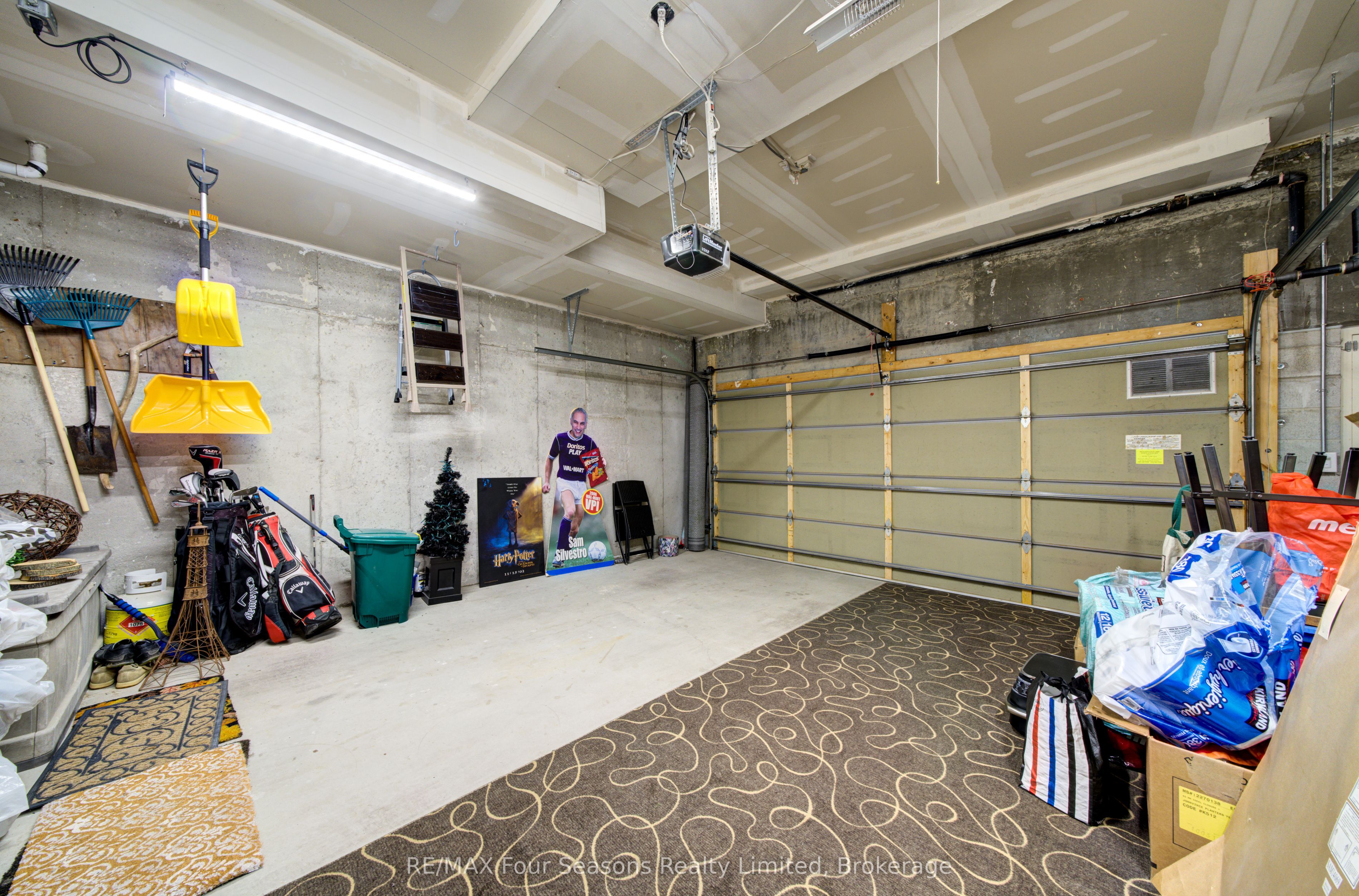 17 Collship Lane Property Photo 49