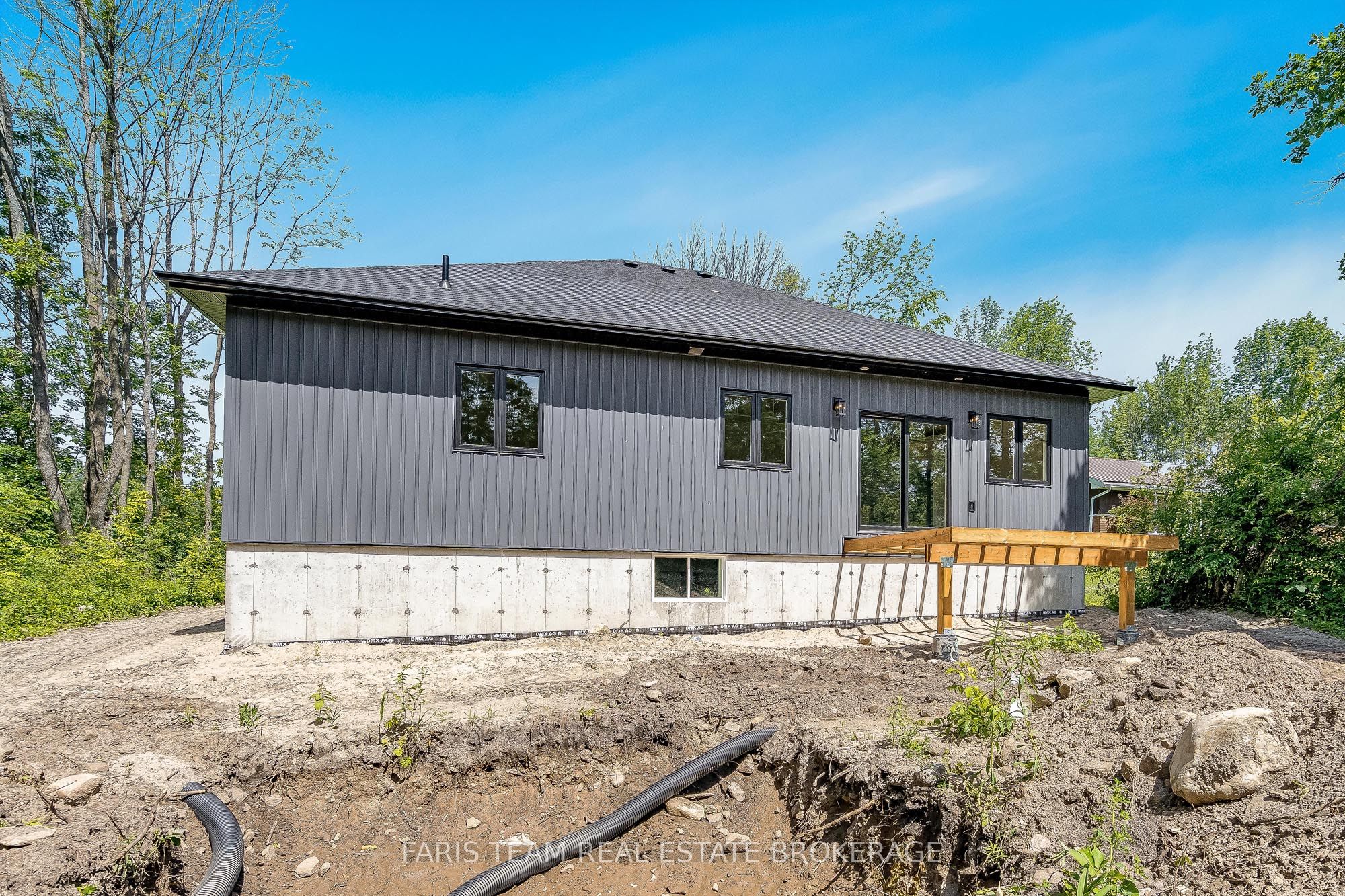 45 Sheppard Street Property Photo 37