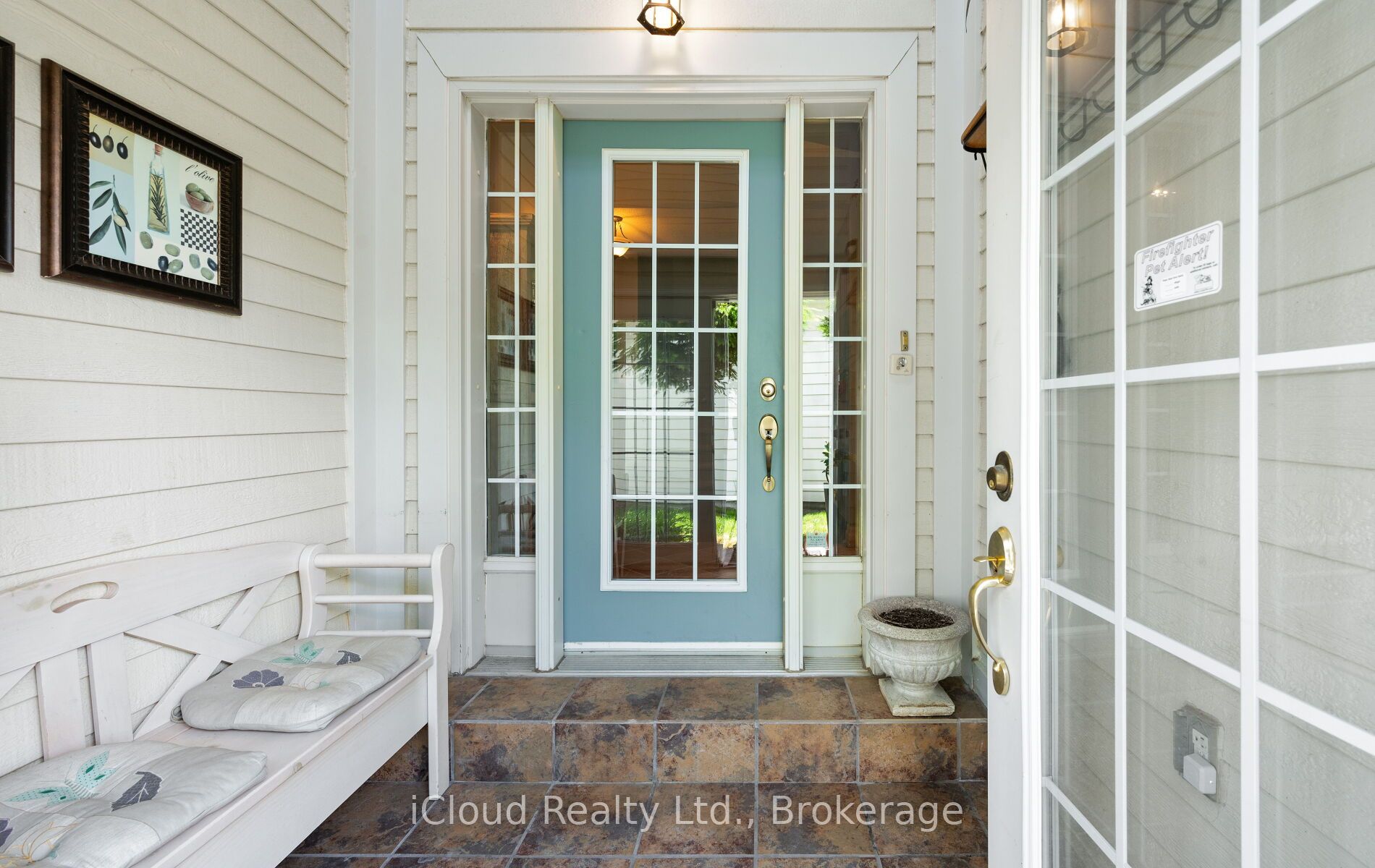 104 Wycliffe Cove Property Photo 8