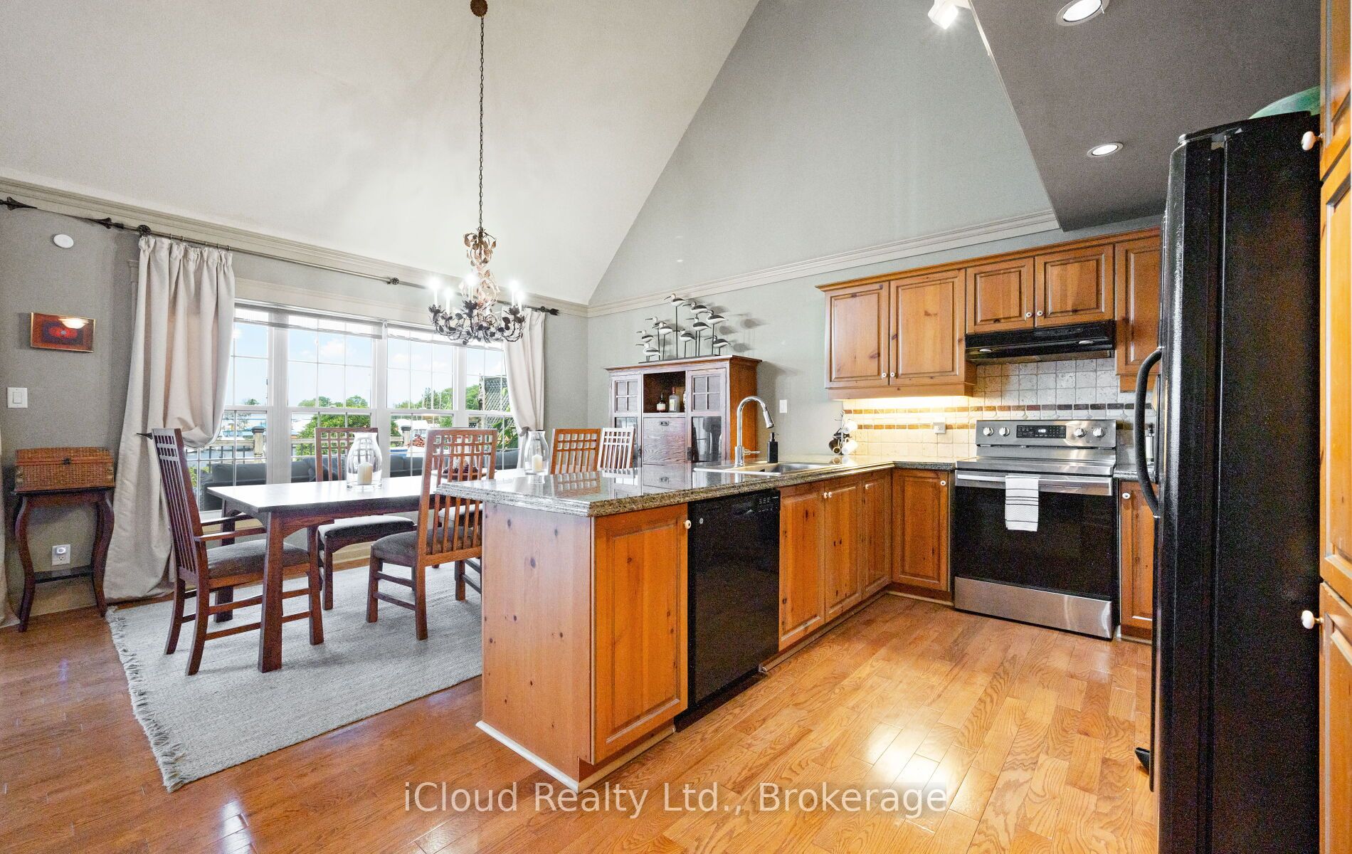 104 Wycliffe Cove Property Photo 21
