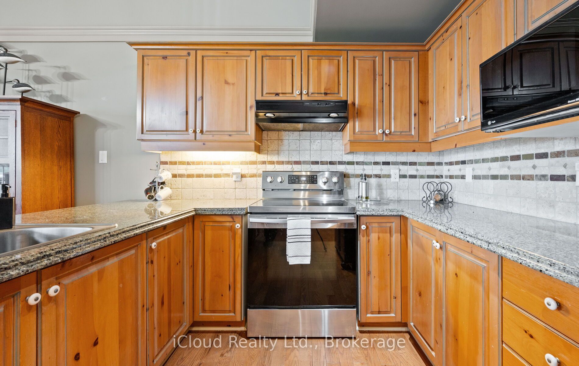 104 Wycliffe Cove Property Photo 22