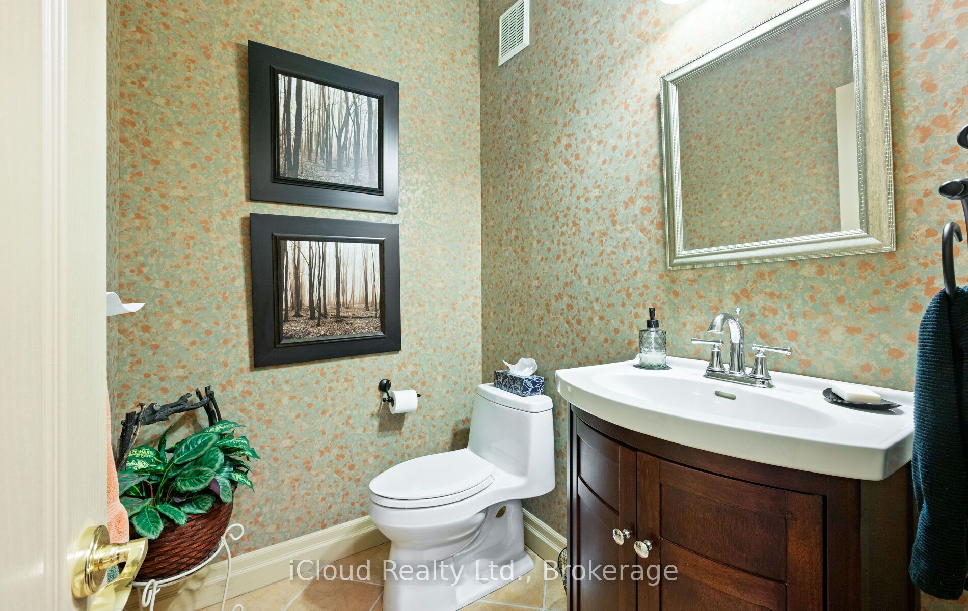 104 Wycliffe Cove Property Photo 24