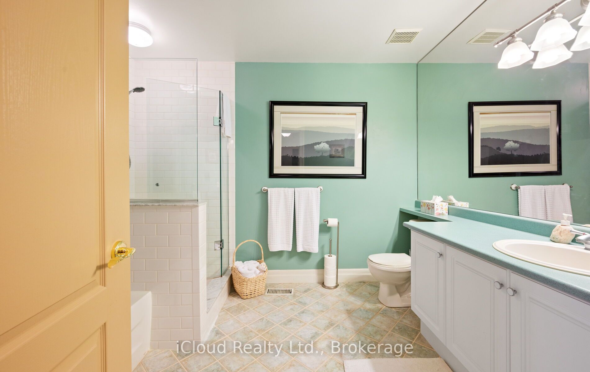 104 Wycliffe Cove Property Photo 37