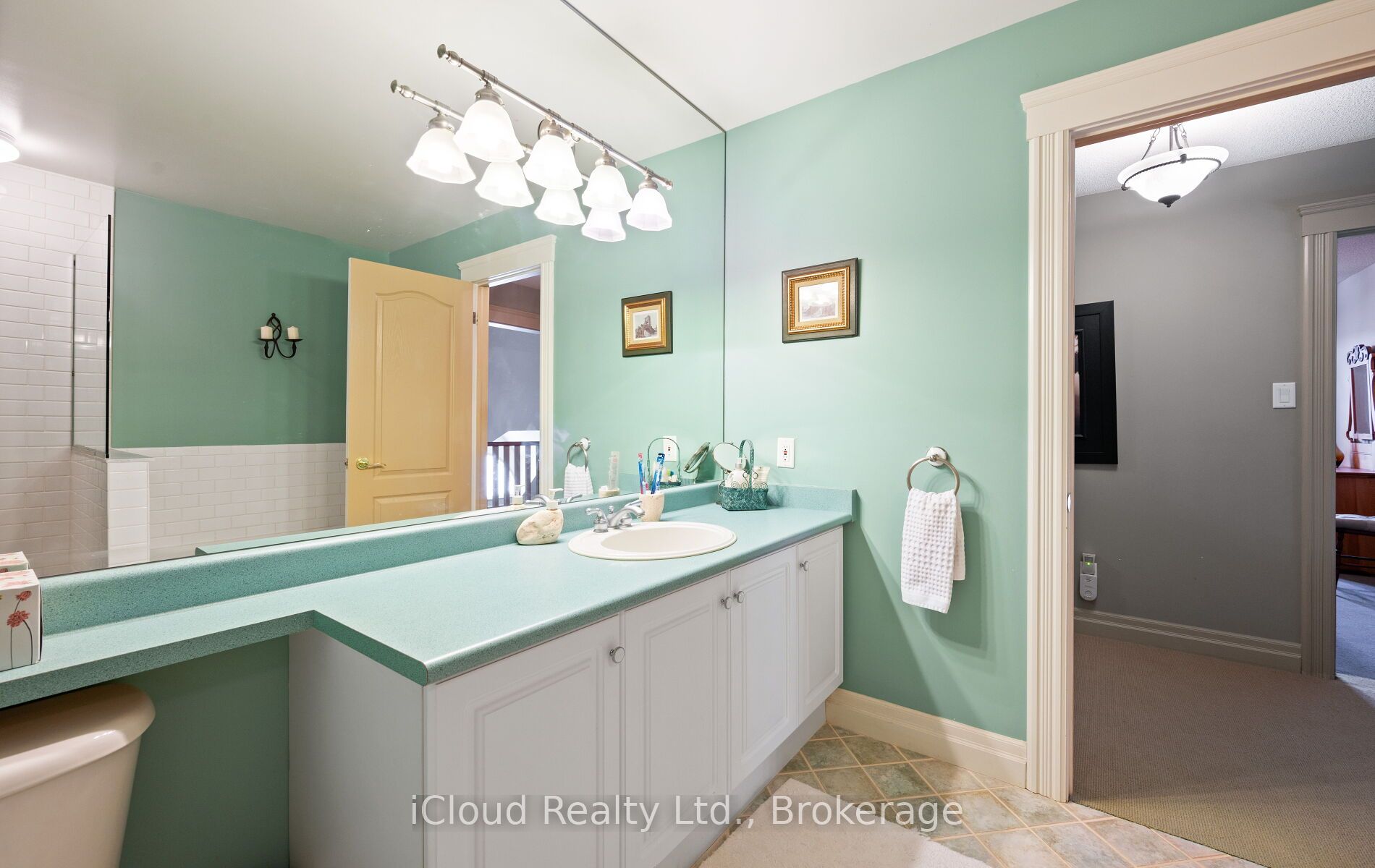 104 Wycliffe Cove Property Photo 38