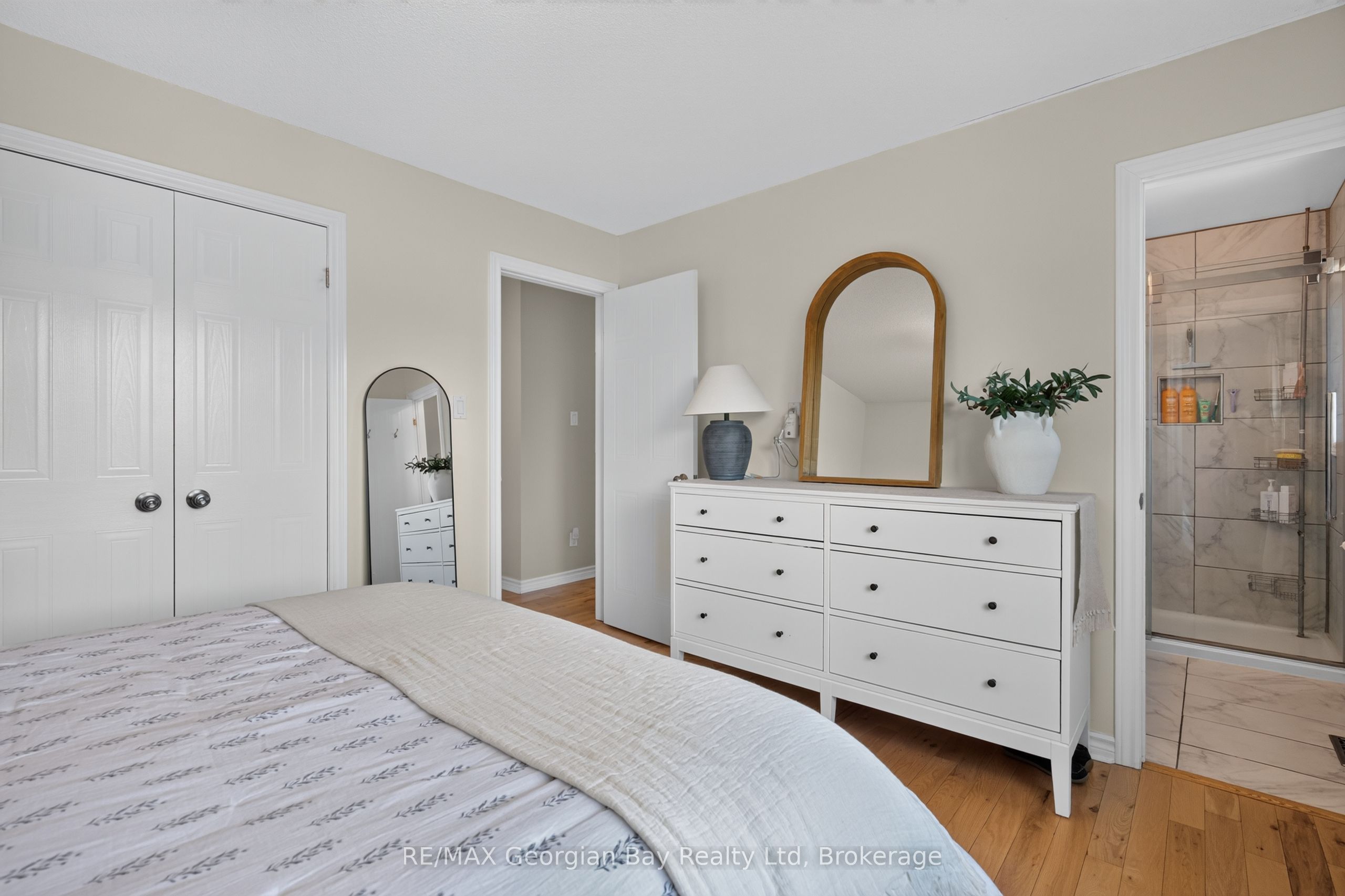 1005 Dina Crescent Property Photo 14