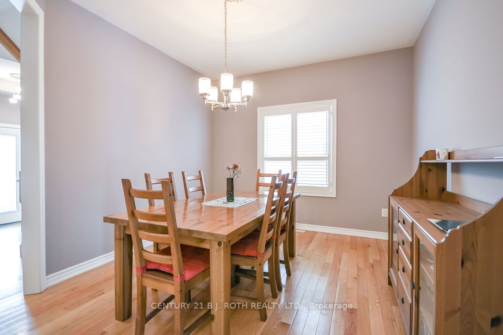 24 Connaught Lane Property Photo 5