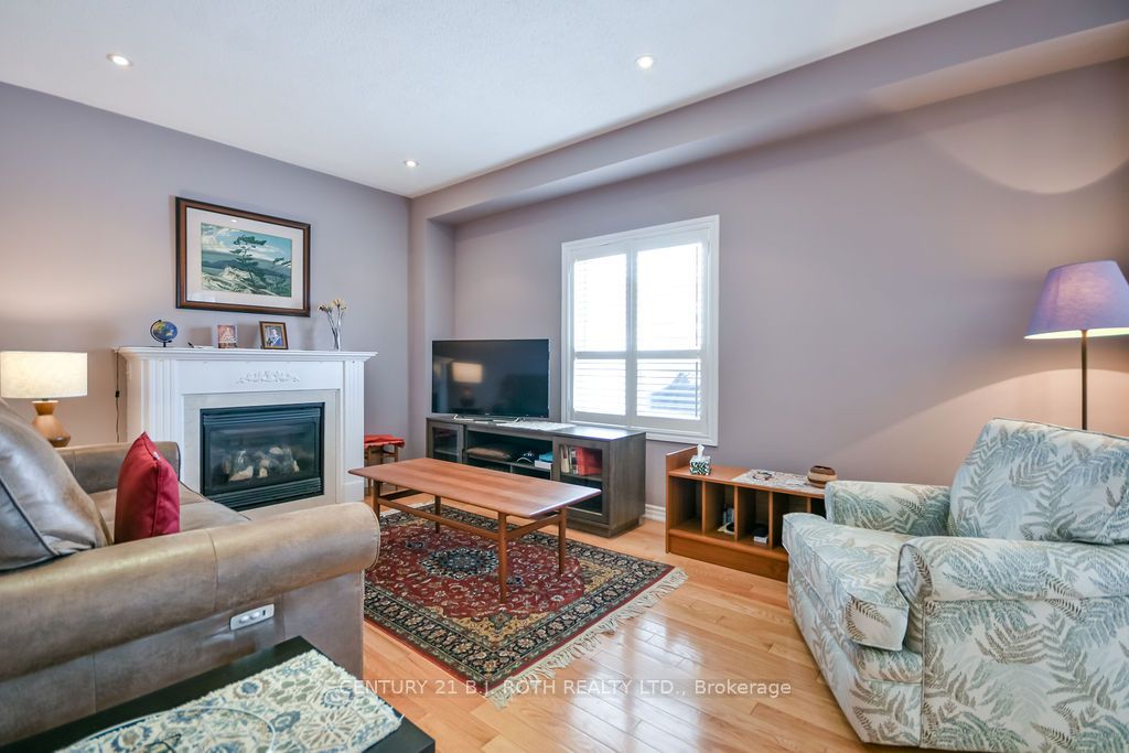 24 Connaught Lane Property Photo 8