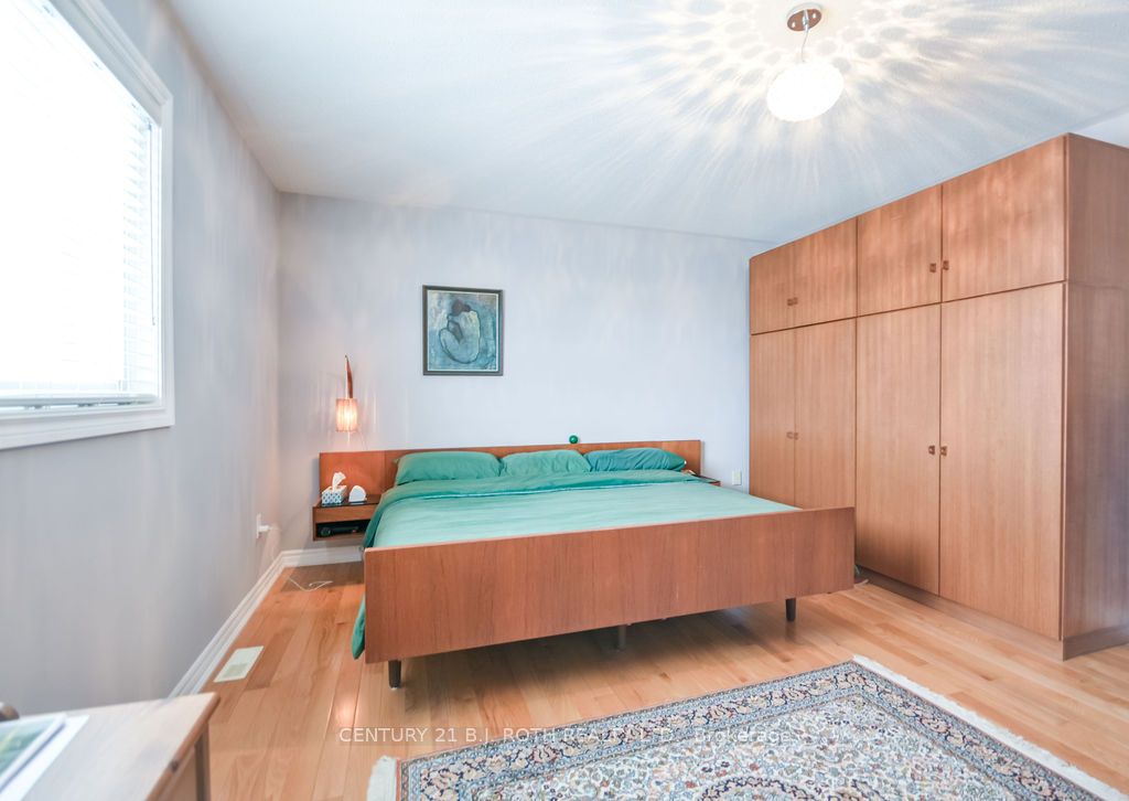 24 Connaught Lane Property Photo 25