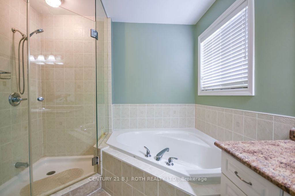 24 Connaught Lane Property Photo 27