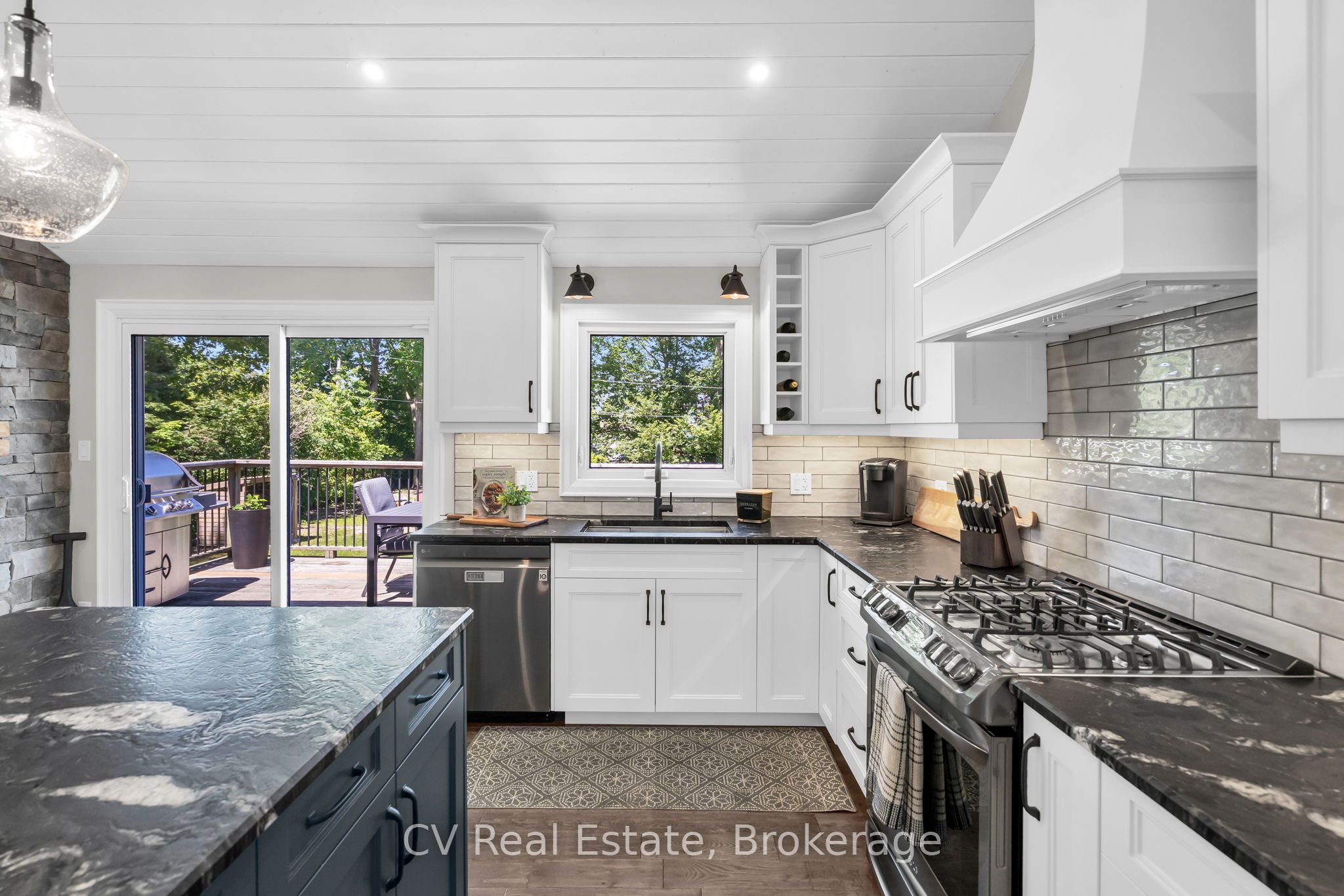 22 Baycrest Drive Property Photo 17