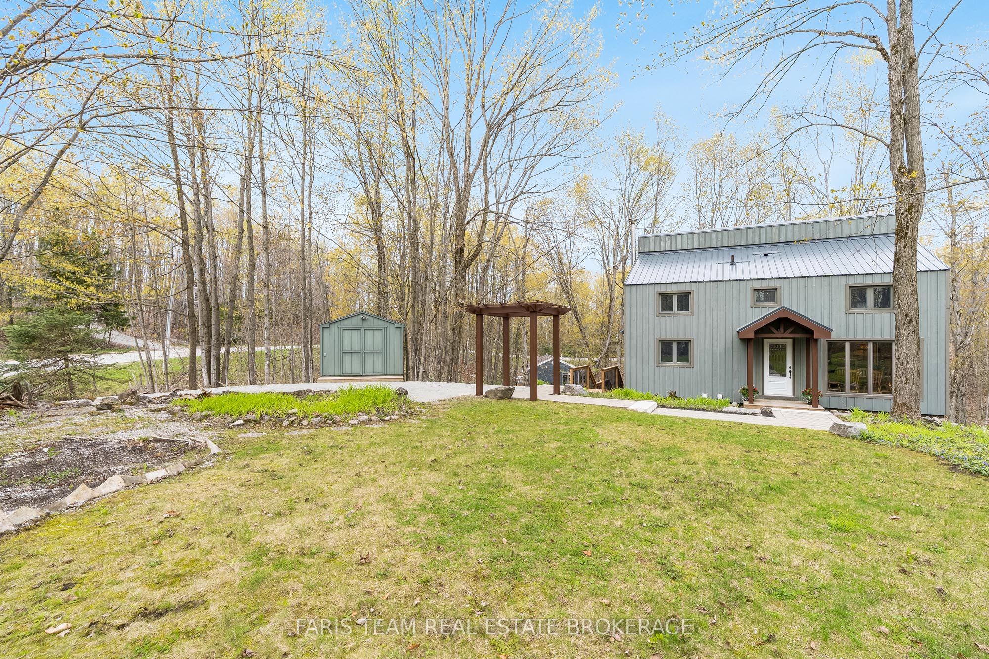 46 Huronwoods Drive Property Photo 3