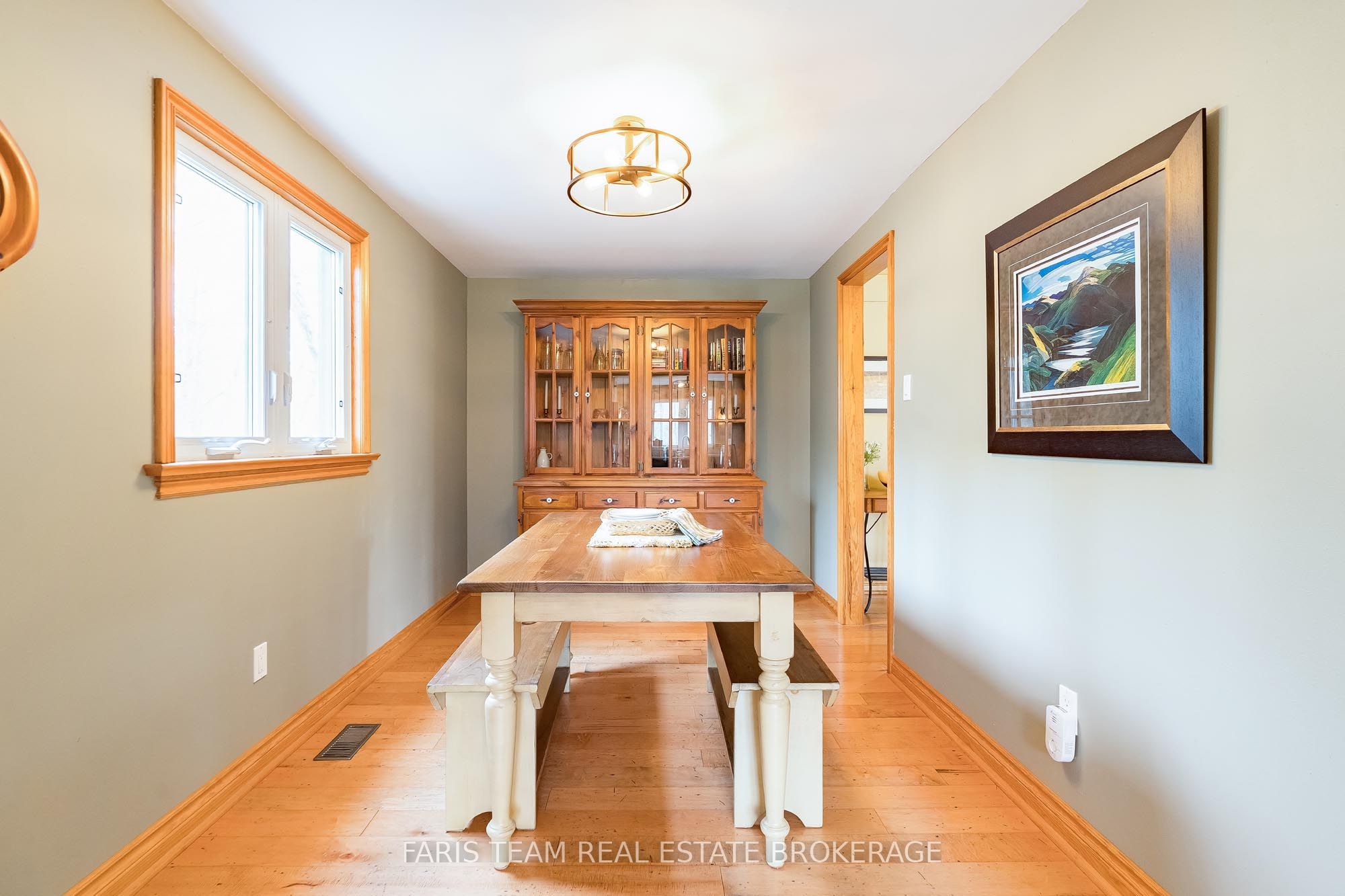 46 Huronwoods Drive Property Photo 10