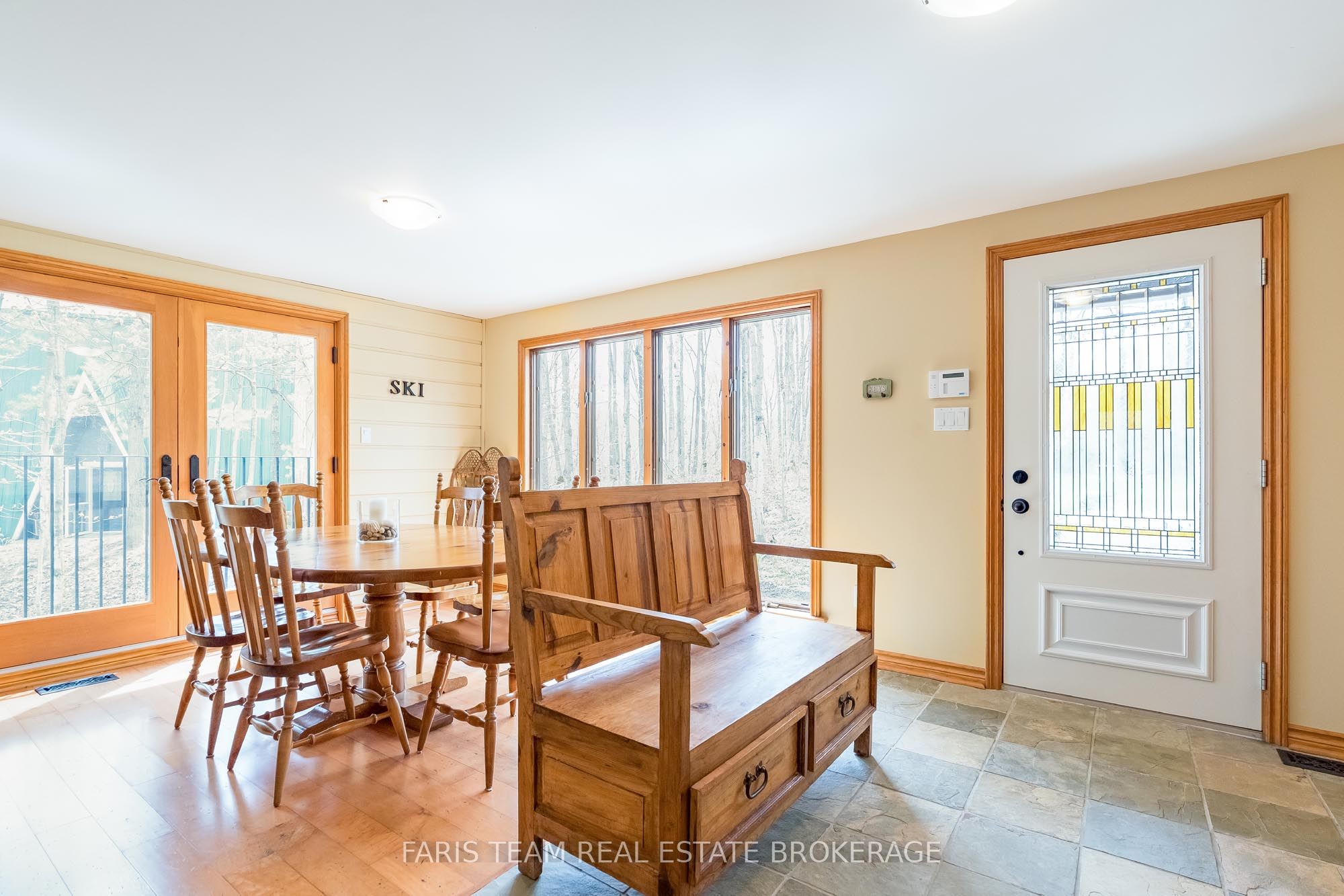 46 Huronwoods Drive Property Photo 12