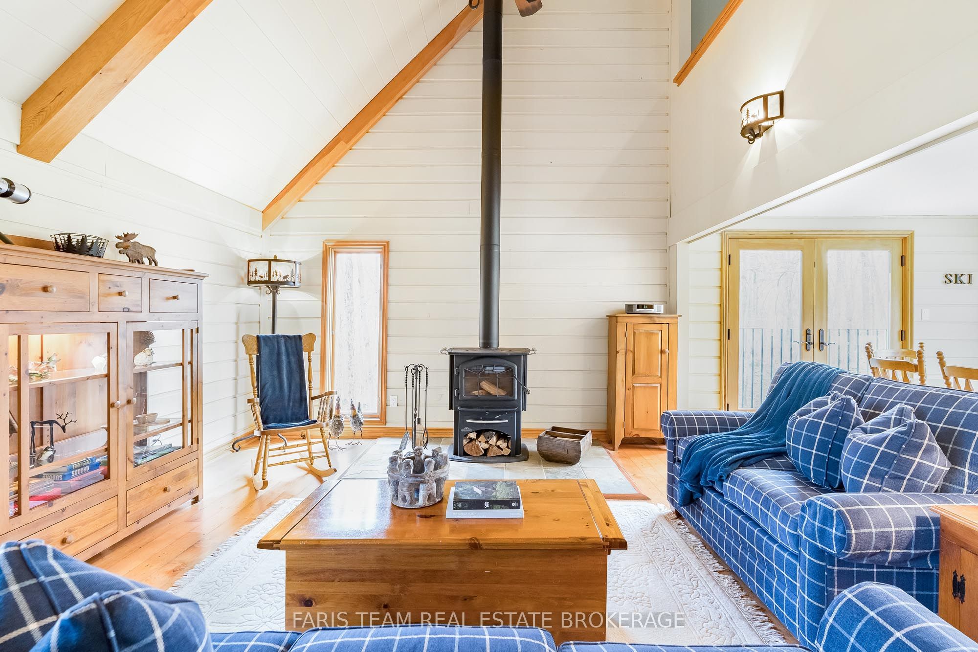 46 Huronwoods Drive Property Photo 14