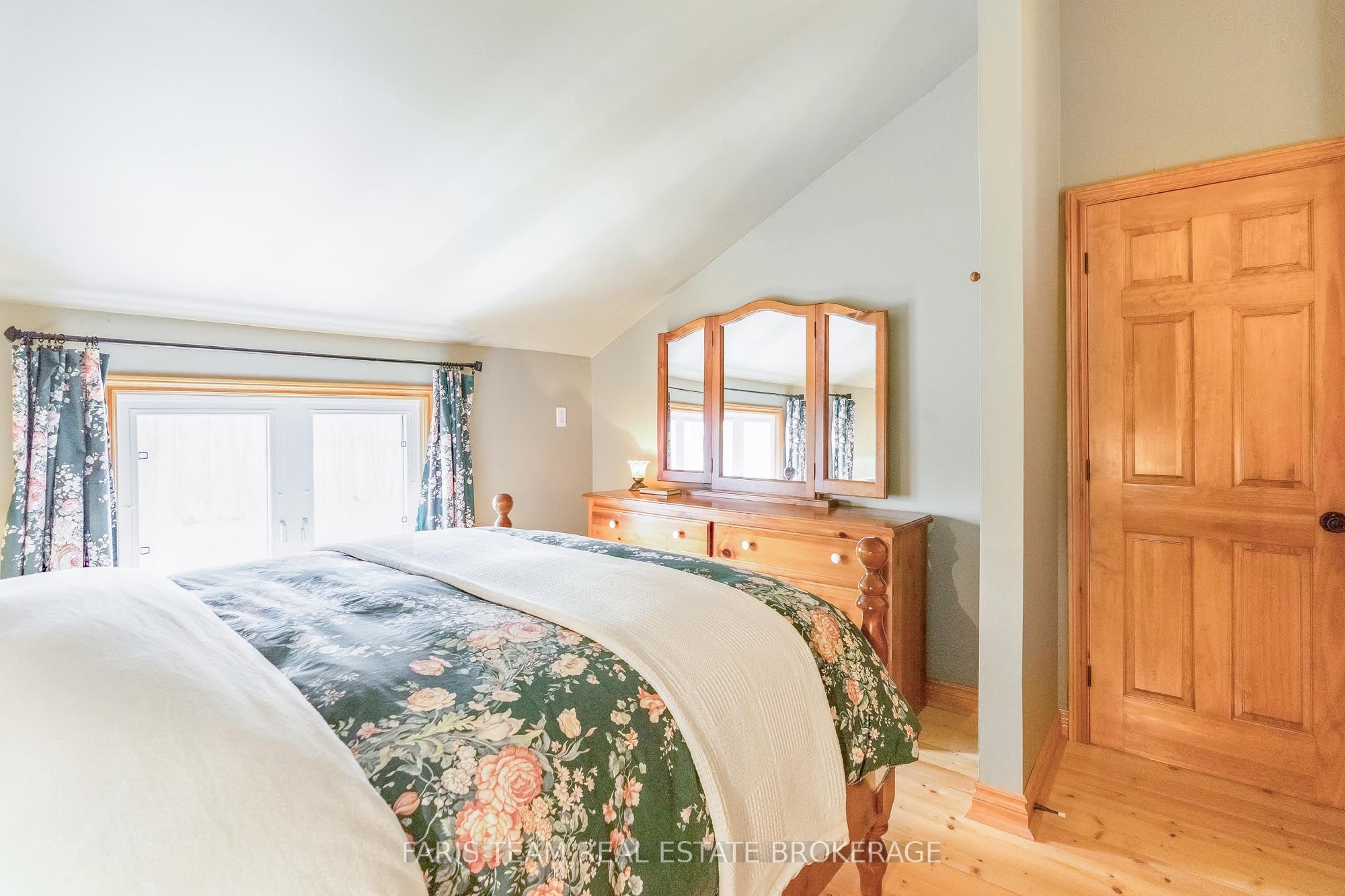 46 Huronwoods Drive Property Photo 21