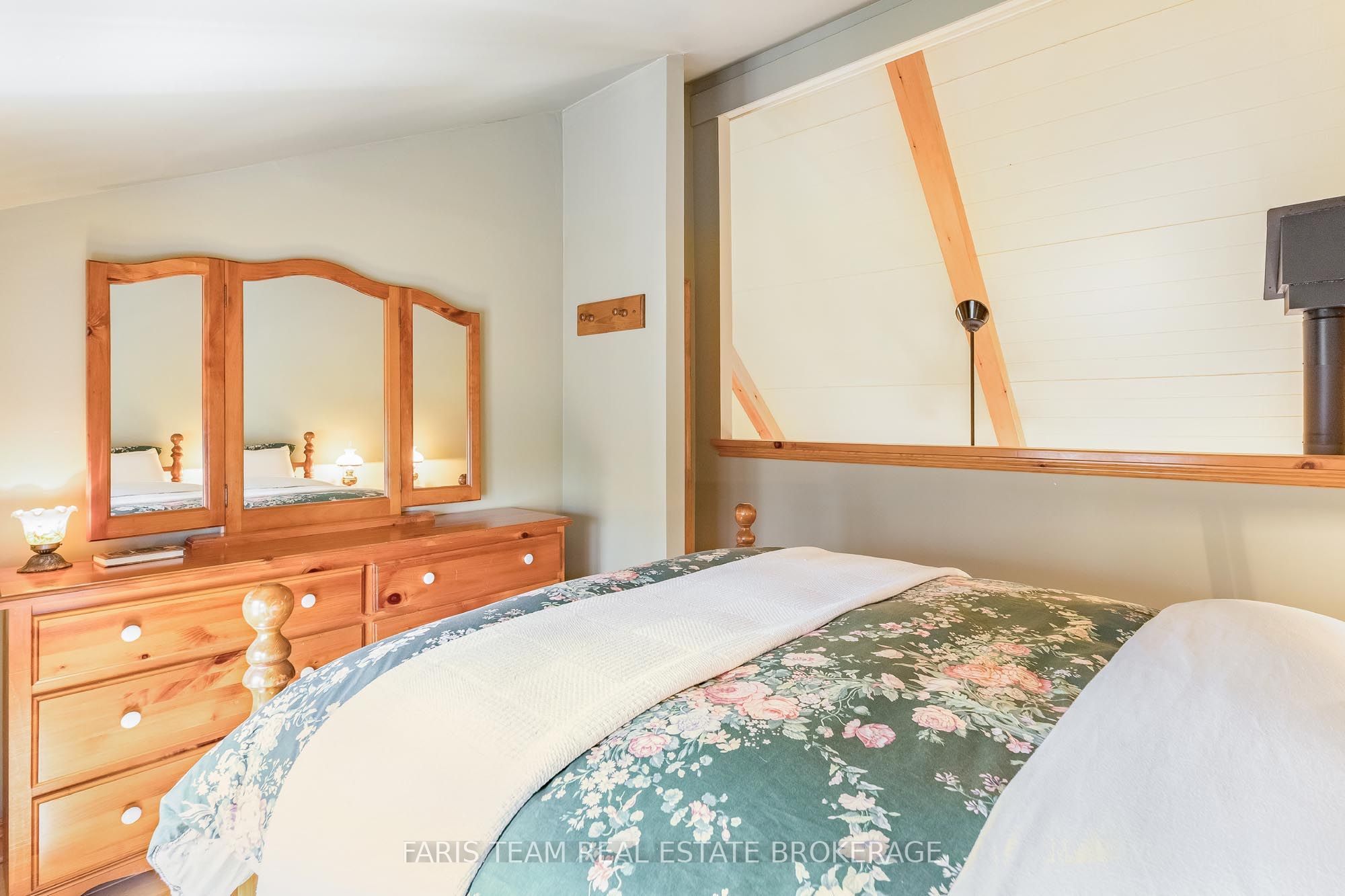 46 Huronwoods Drive Property Photo 22
