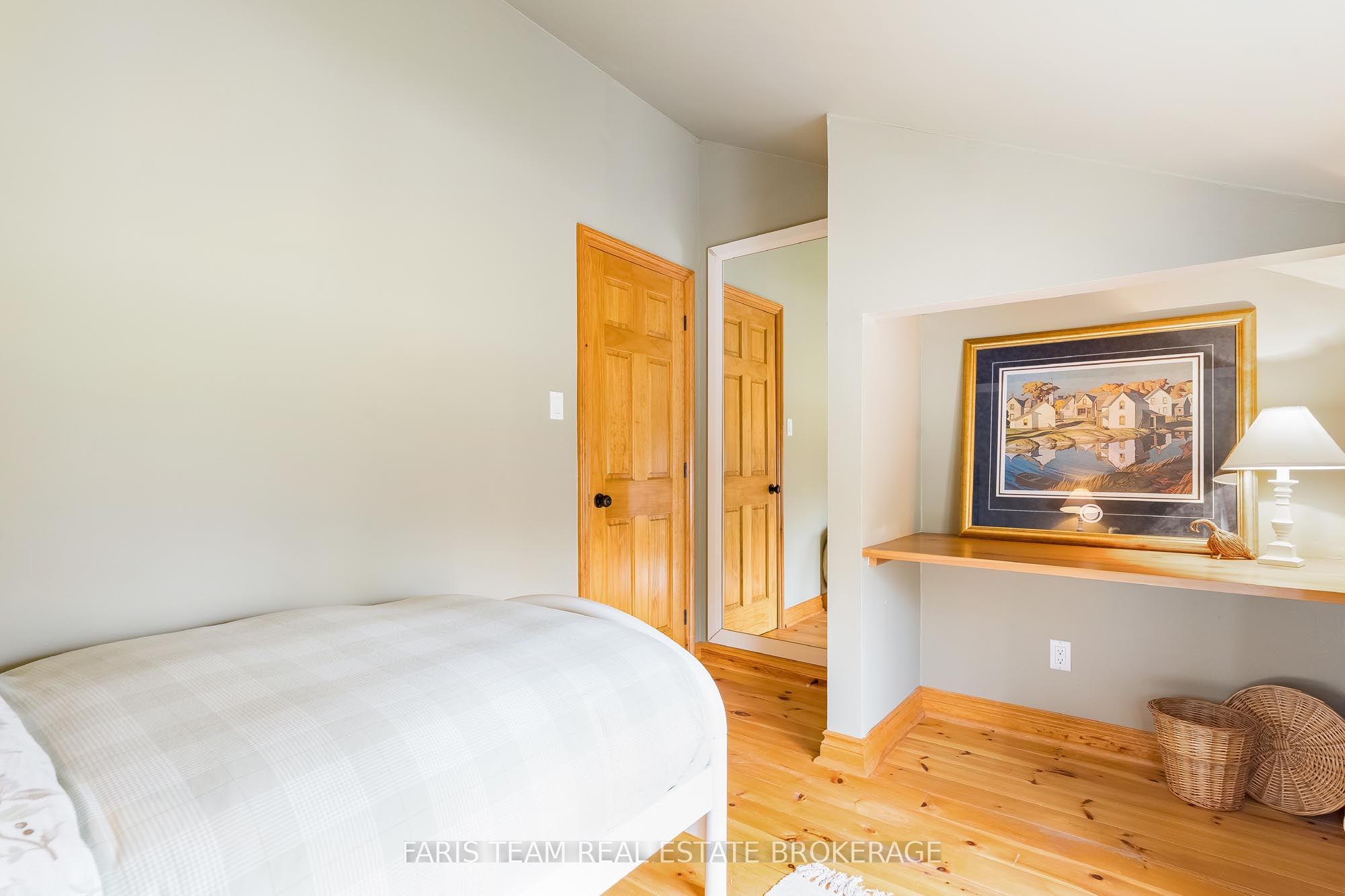 46 Huronwoods Drive Property Photo 24