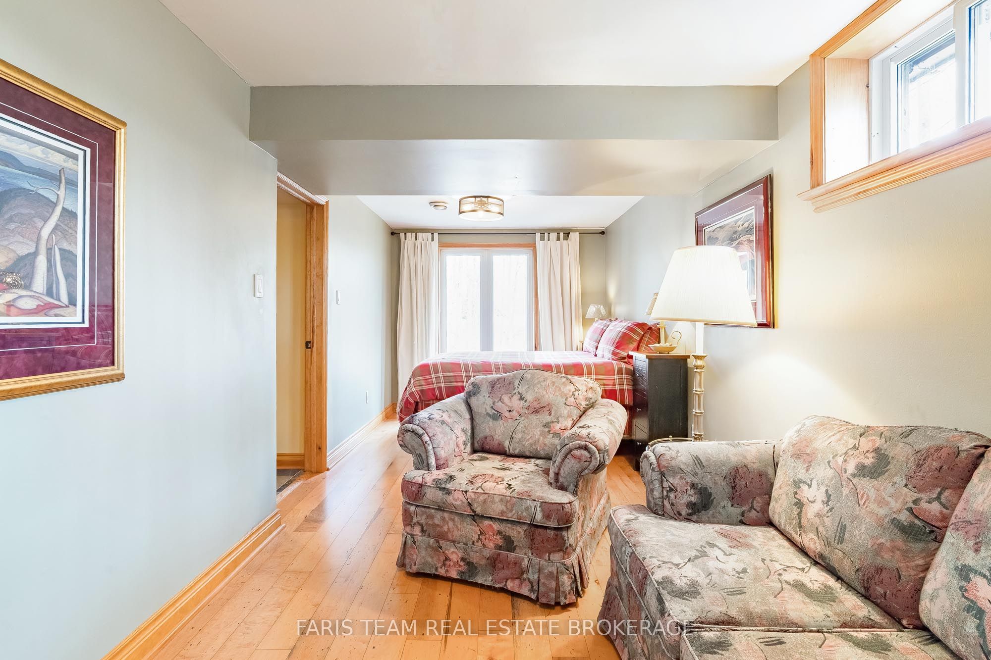 46 Huronwoods Drive Property Photo 32