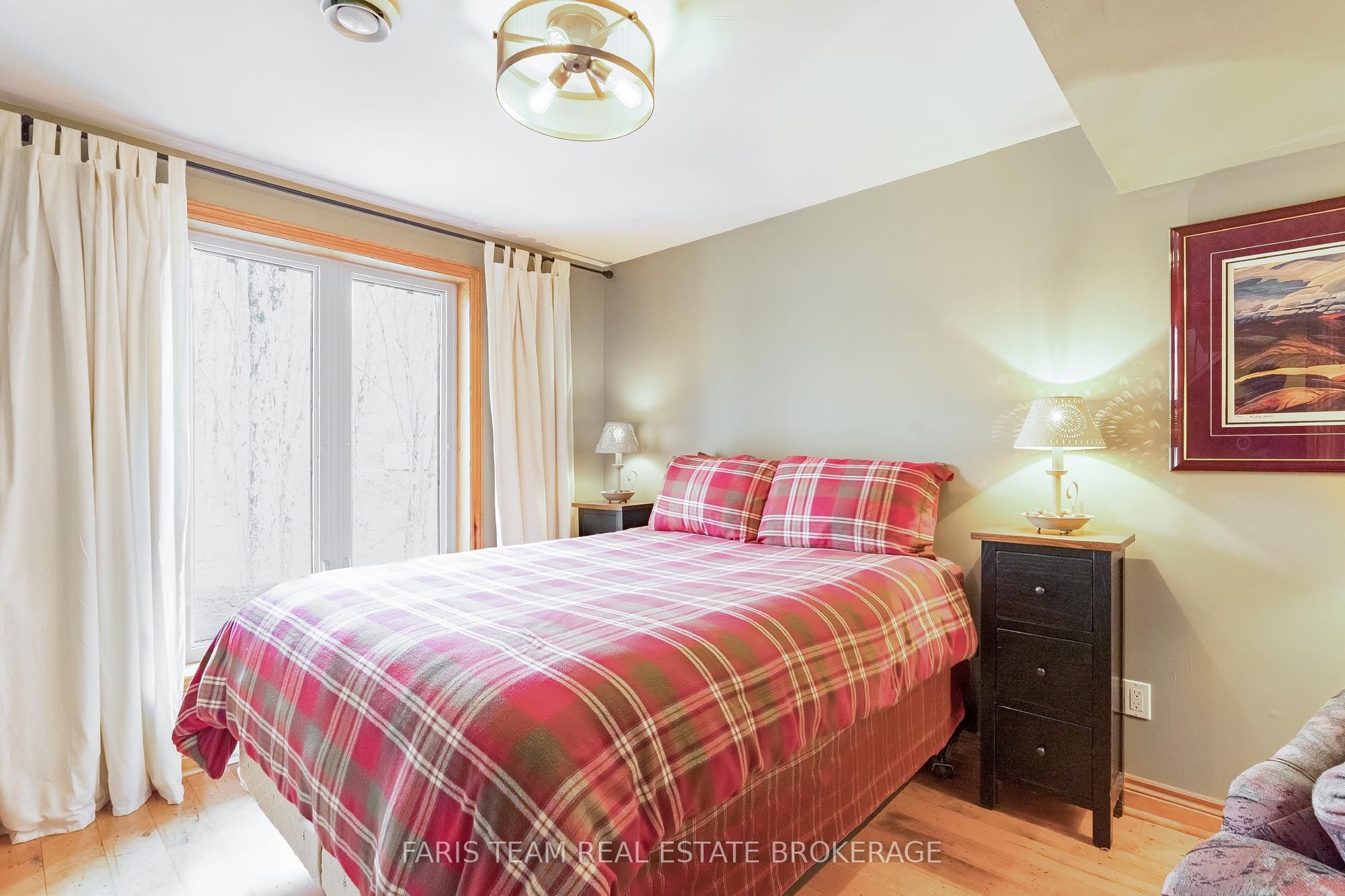 46 Huronwoods Drive Property Photo 33