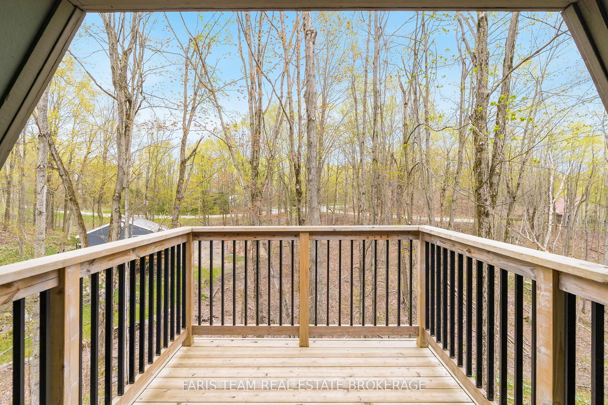 46 Huronwoods Drive Property Photo 38