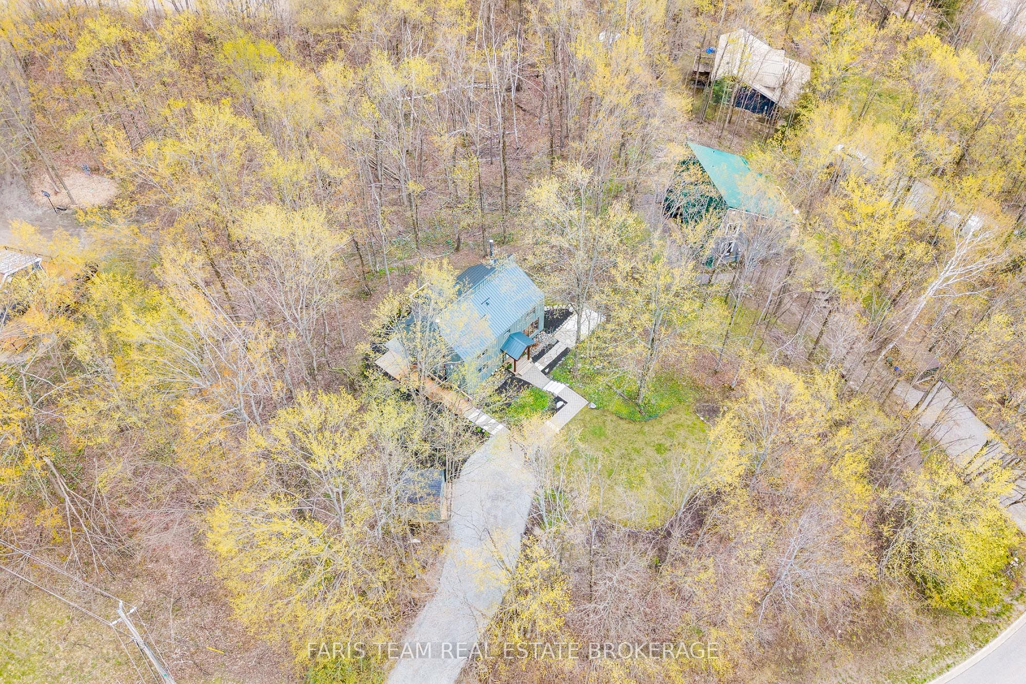 46 Huronwoods Drive Property Photo 45