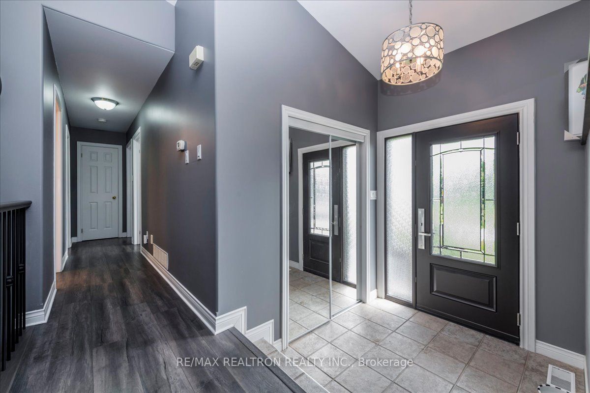 4 Templeton Drive Property Photo 3