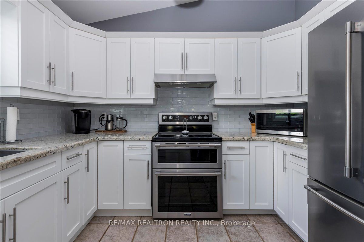 4 Templeton Drive Property Photo 10
