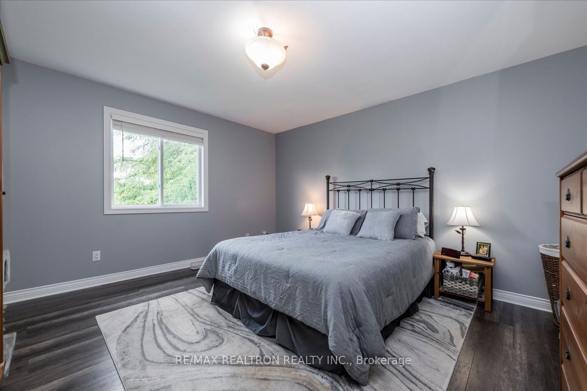 4 Templeton Drive Property Photo 14