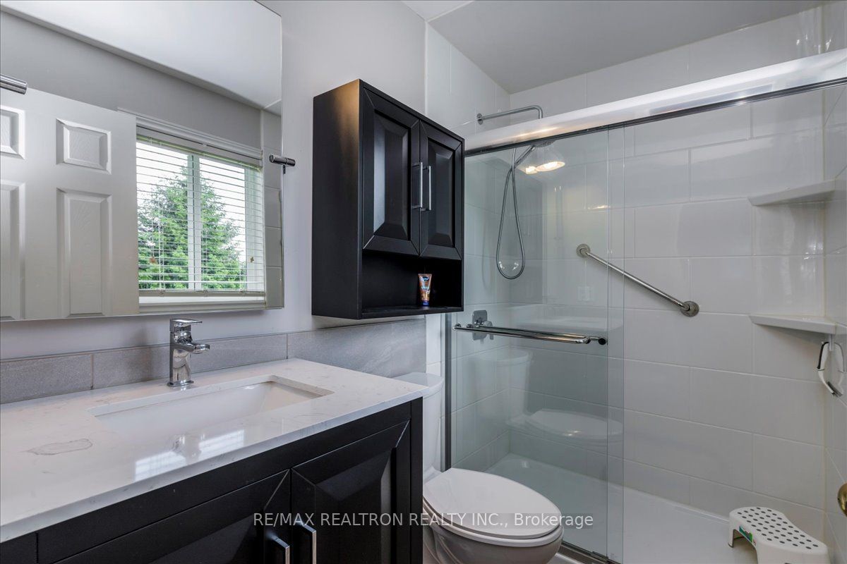 4 Templeton Drive Property Photo 15