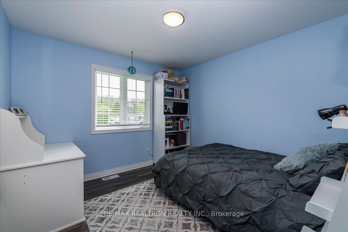4 Templeton Drive Property Photo 18