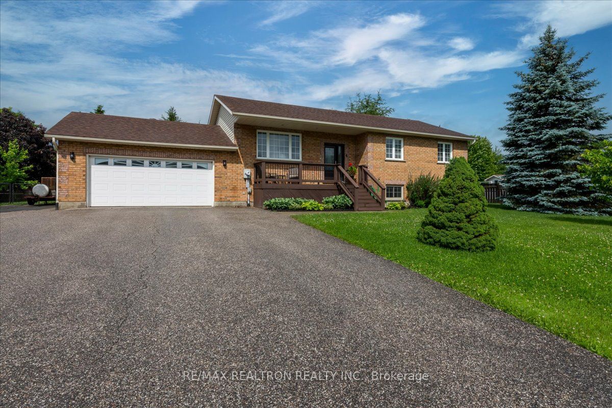 4 Templeton Drive Property Photo 40