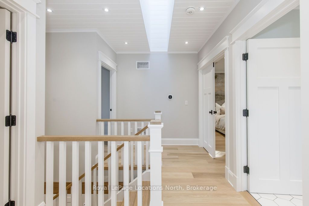 545 Oxbow Park Drive Property Photo 17