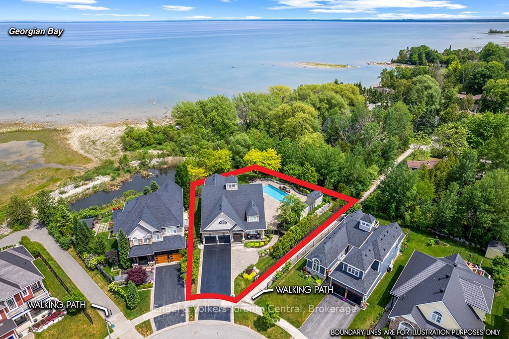 42 Silver Crescent Property Photo 1